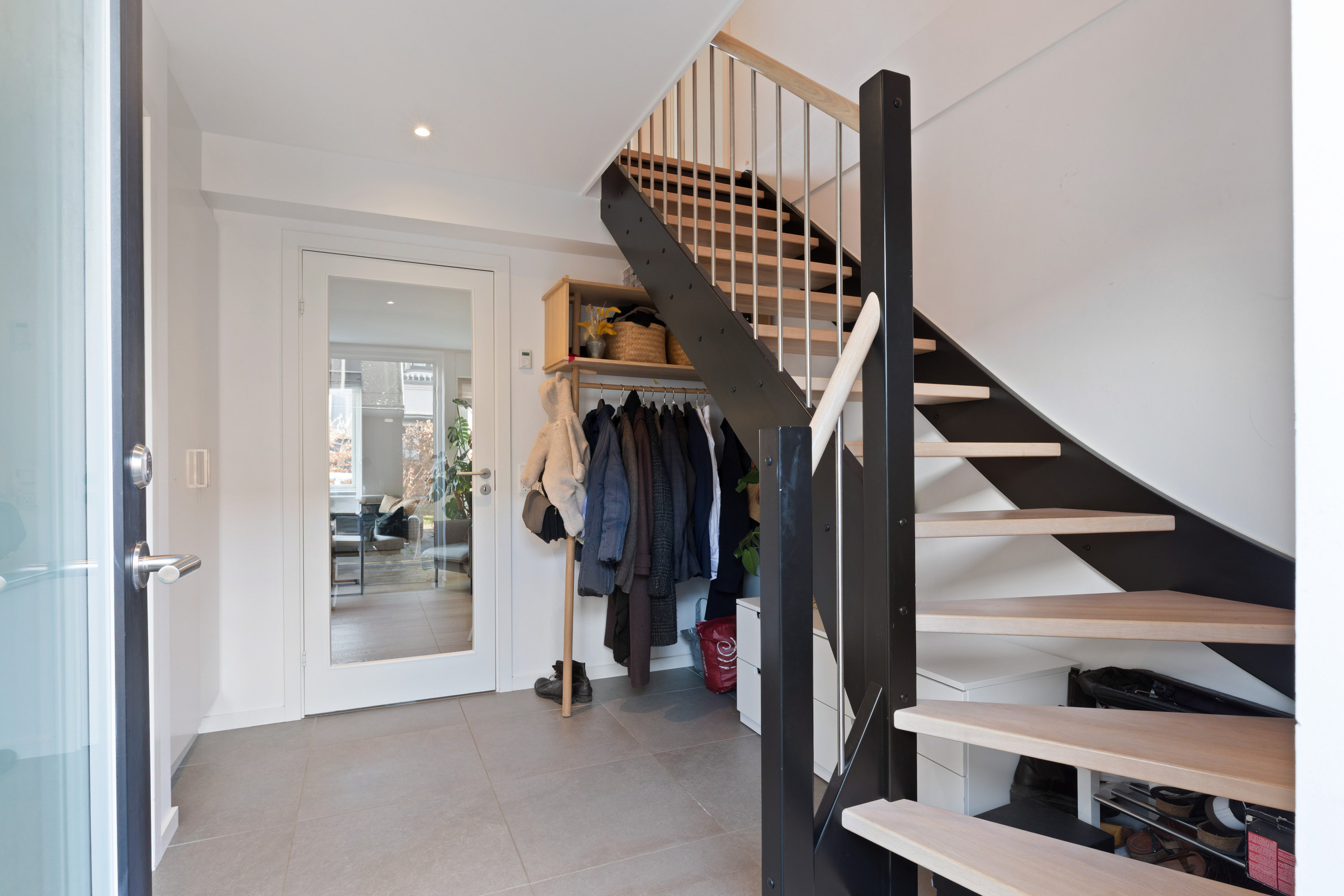 Fremhævet gang billede i fuldskærmstilstand. Billede af Kirkebjerggårdsvej 12B, 2635 Ishøj