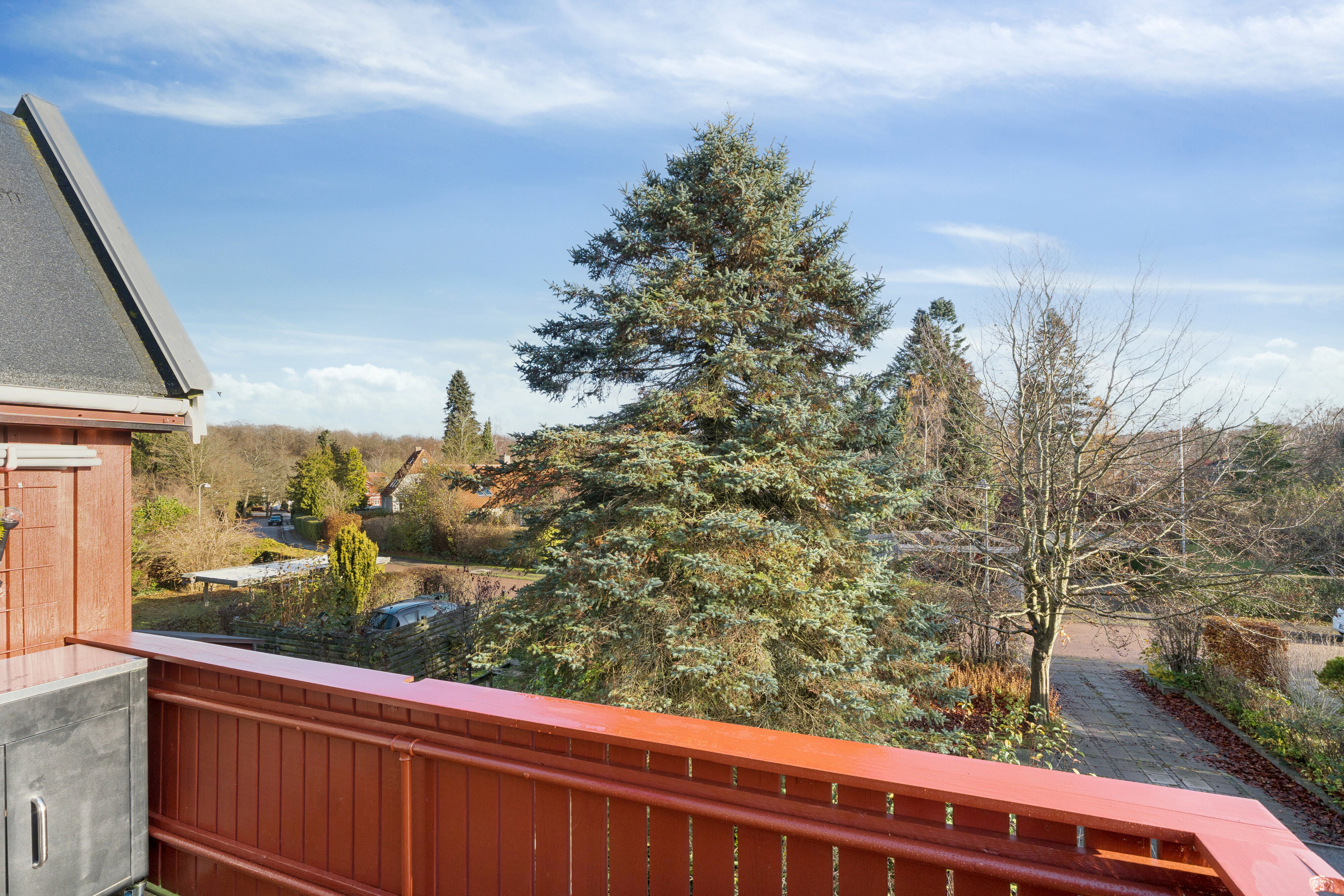 Fremhævet altan billede i fuldskærmstilstand. Billede af Krogvej 14, 1., 2830 Virum