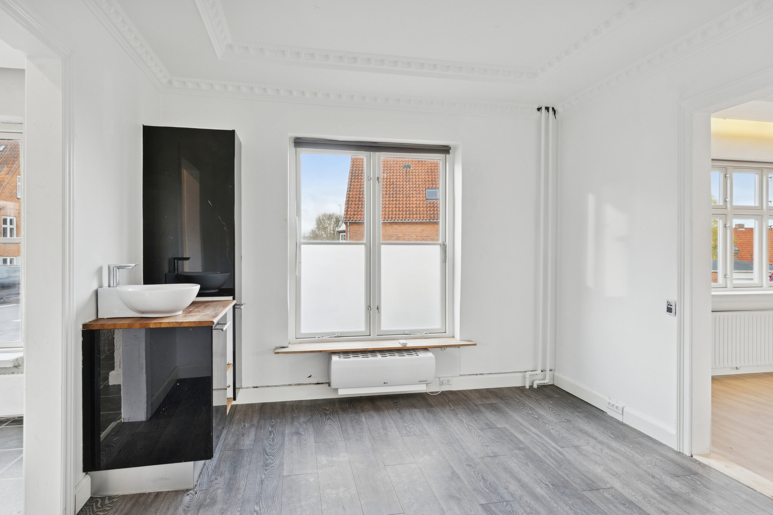 Fremhævet badeværelse billede i fuldskærmstilstand. Billede af Munkholmvej 43, 4300 Holbæk