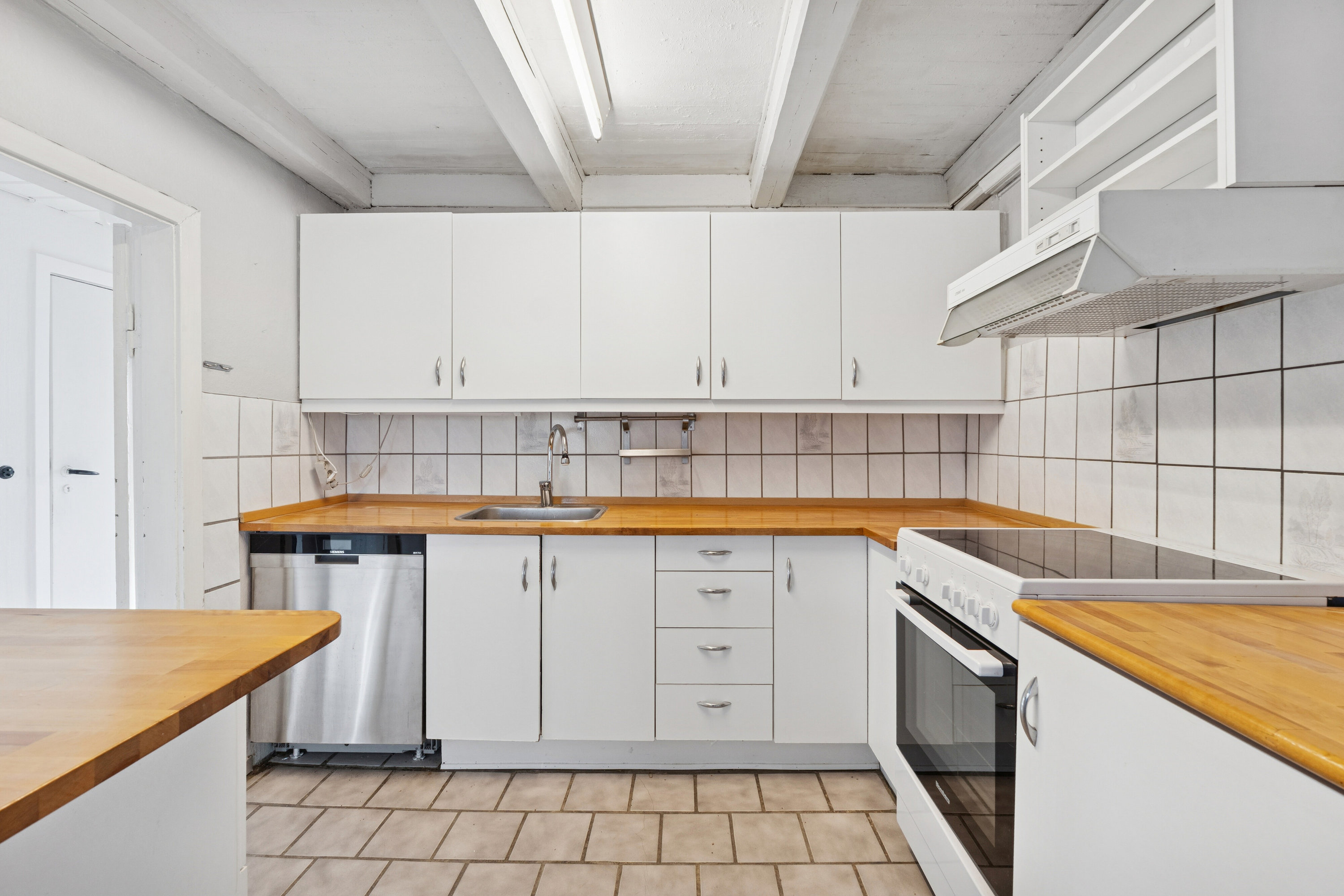 Fremhævet køkken billede i fuldskærmstilstand. Billede af Rugårdsvej 341, Villestofte, 5210 Odense NV