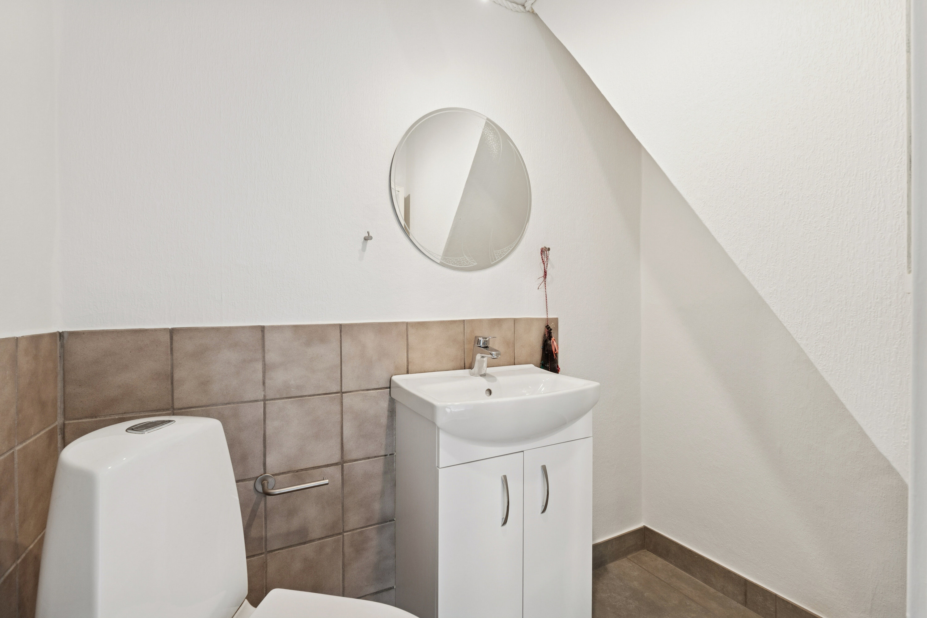 Fremhævet badeværelse billede i fuldskærmstilstand. Billede af Rugårdsvej 341, Villestofte, 5210 Odense NV