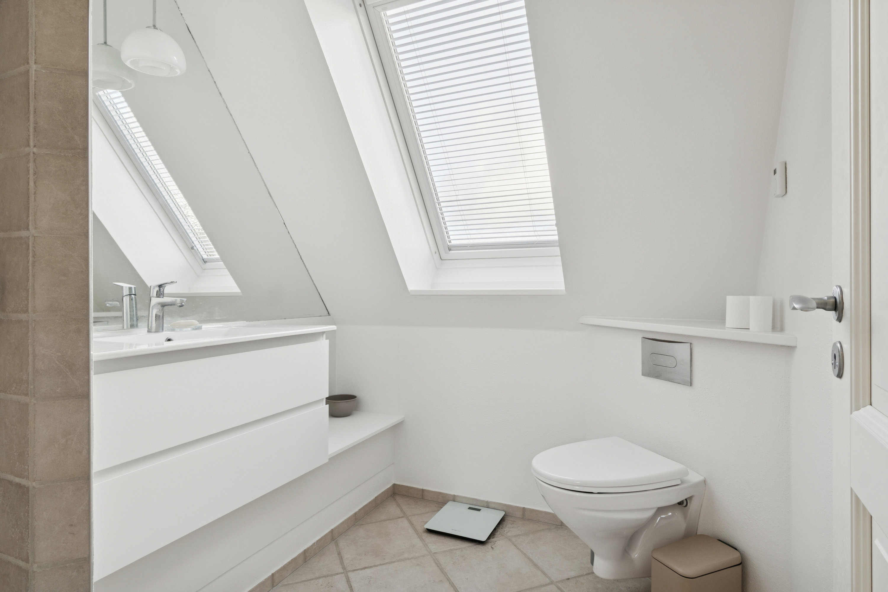 Fremhævet badeværelse billede i fuldskærmstilstand. Billede af Kalundborgvej 164, 4300 Holbæk