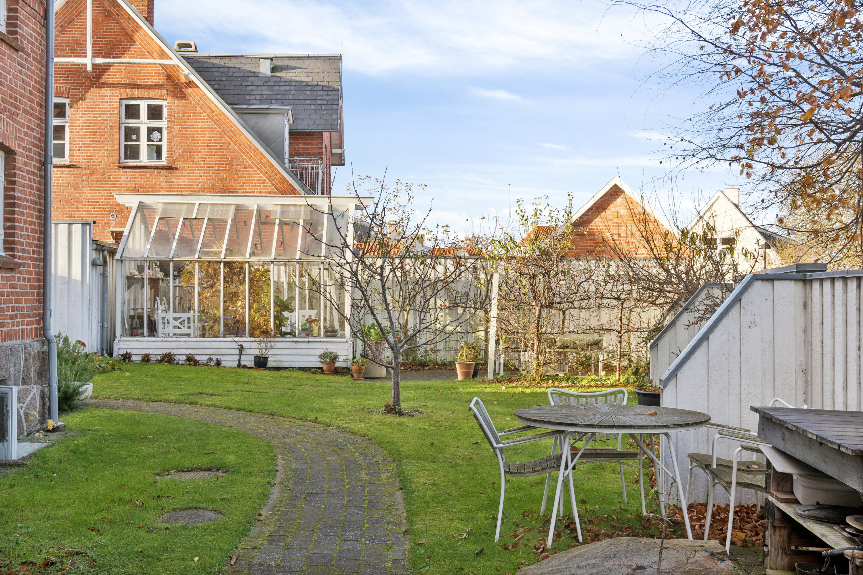 Fremhævet haven  billede i fuldskærmstilstand. Billede af Nordre Strandvej 322A, 3100 Hornbæk