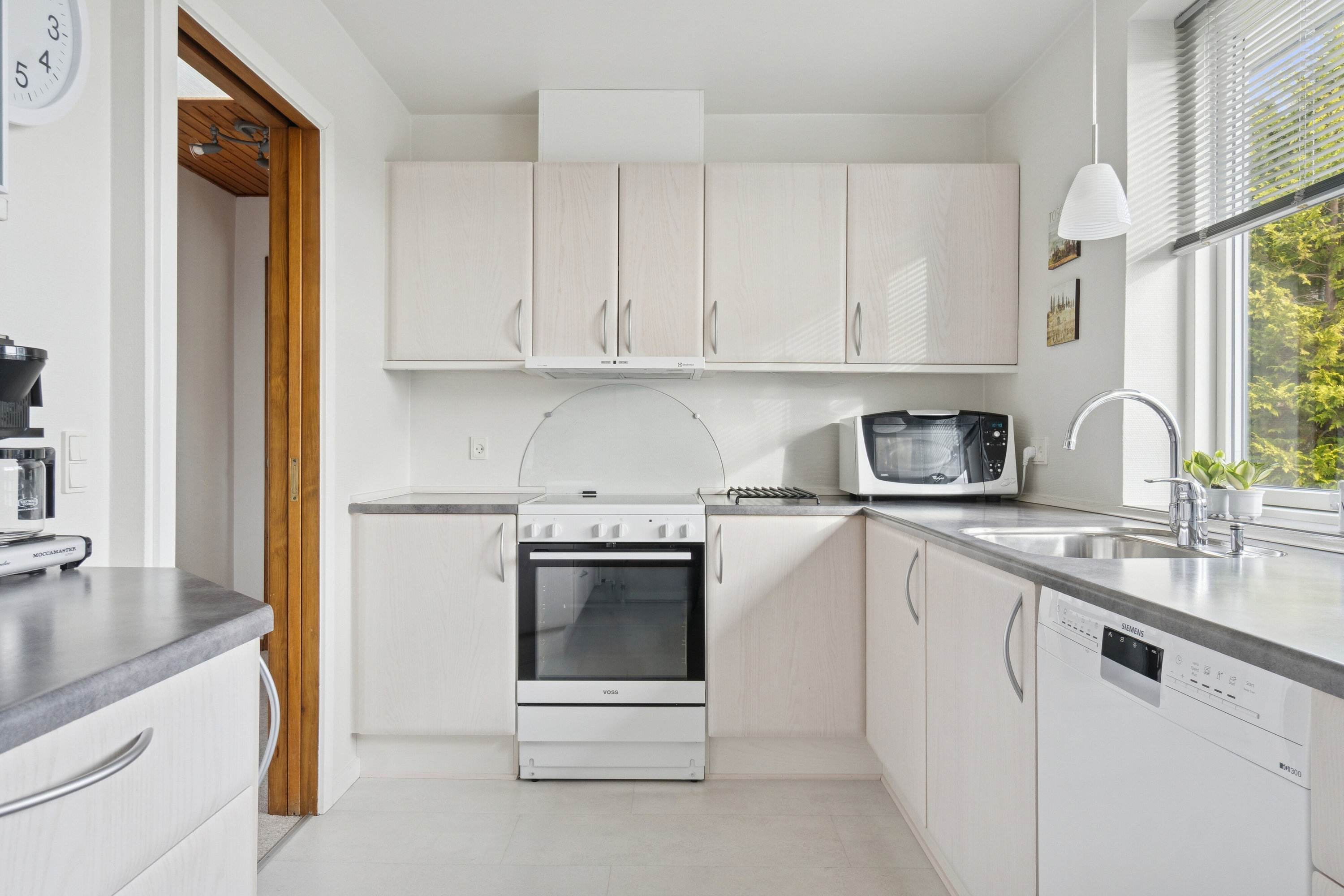 Fremhævet køkken billede i fuldskærmstilstand. Billede af Præsteengen 27, Rønnebæk, 4700 Næstved