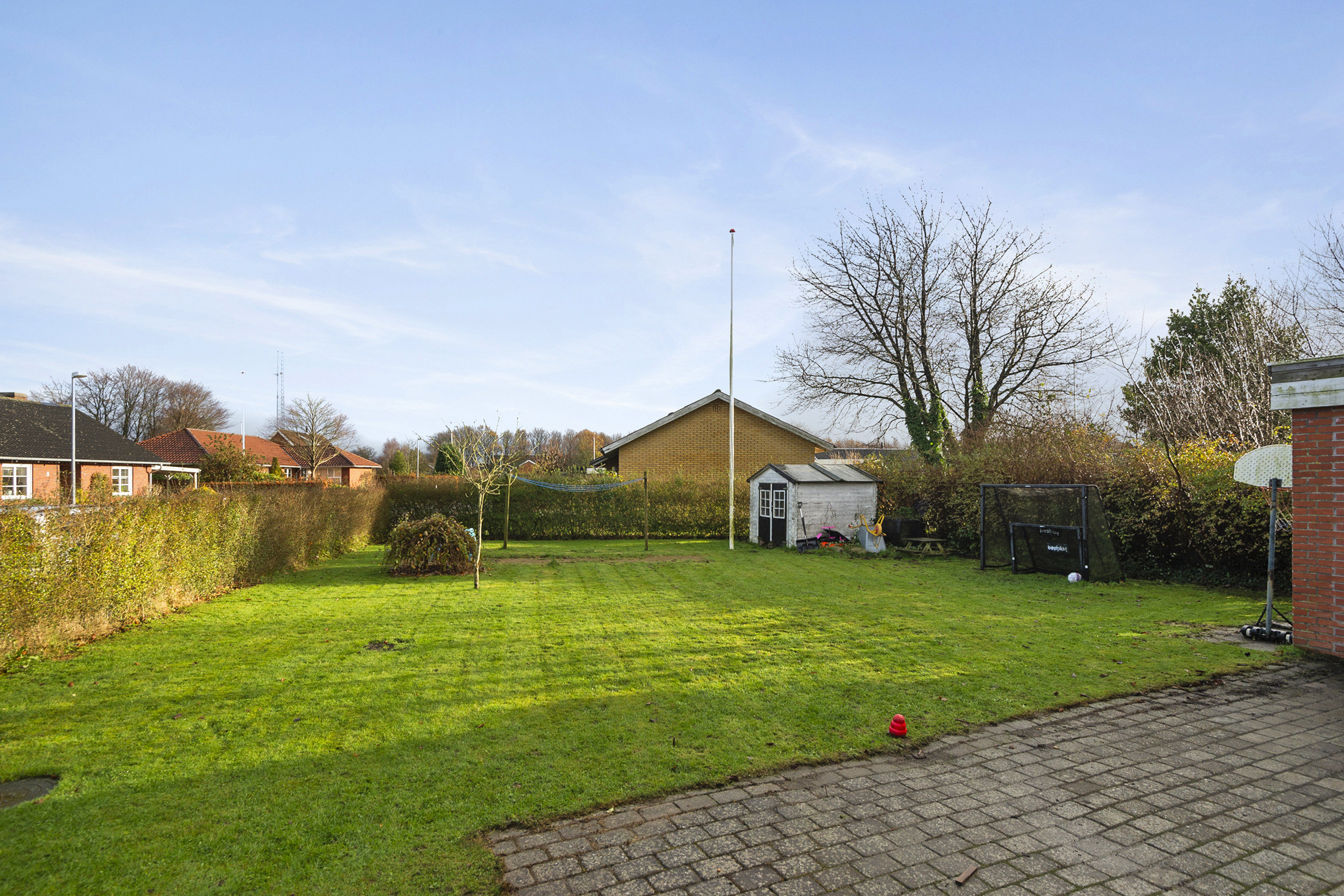 Miniaturebillede 1: ejendommen. Billede af Byparken 2, Næsbjerg, 6800 Varde