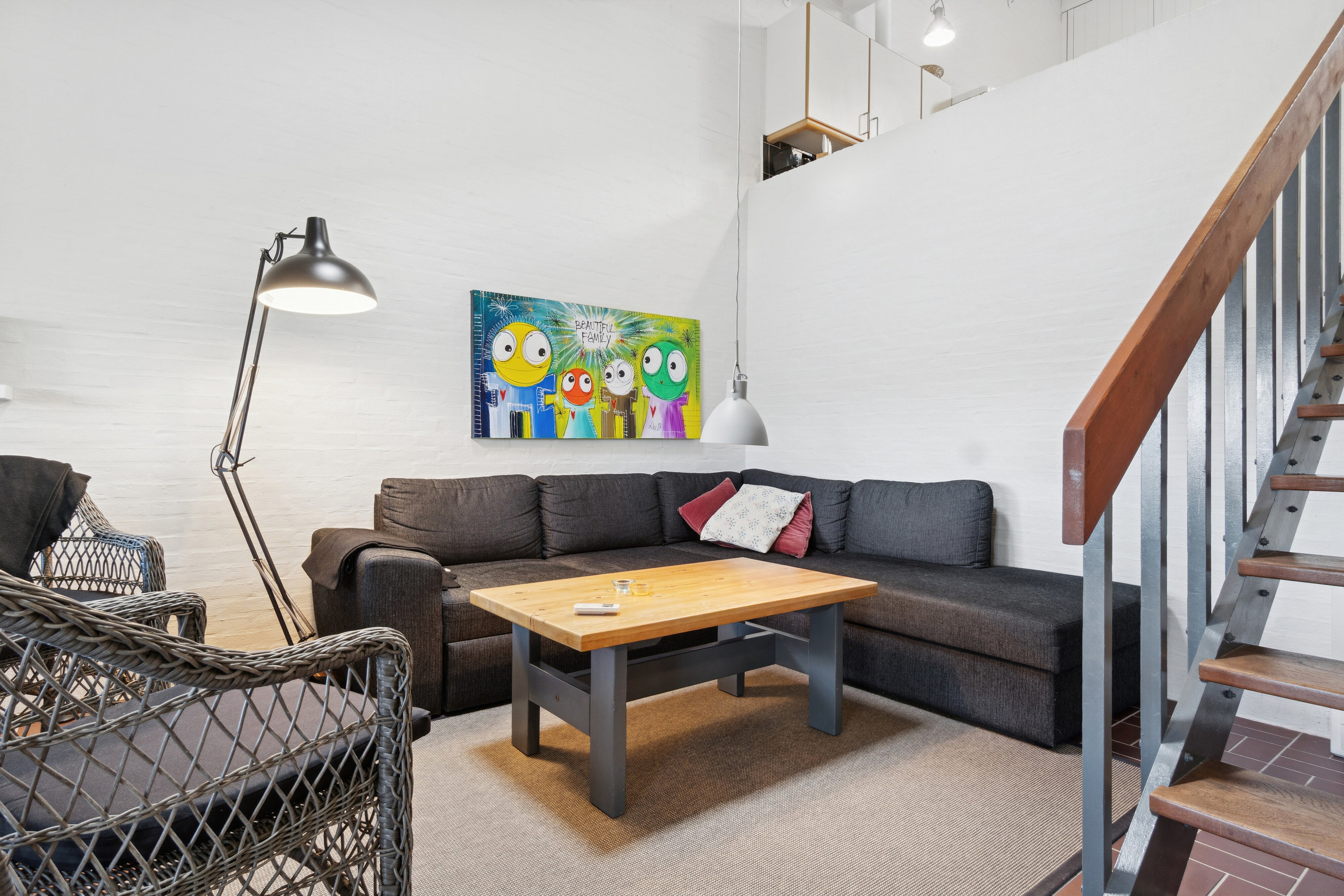 Fremhævet stue billede i fuldskærmstilstand. Billede af Langebjergvej 62, 27., Sandvig, 3770 Allinge