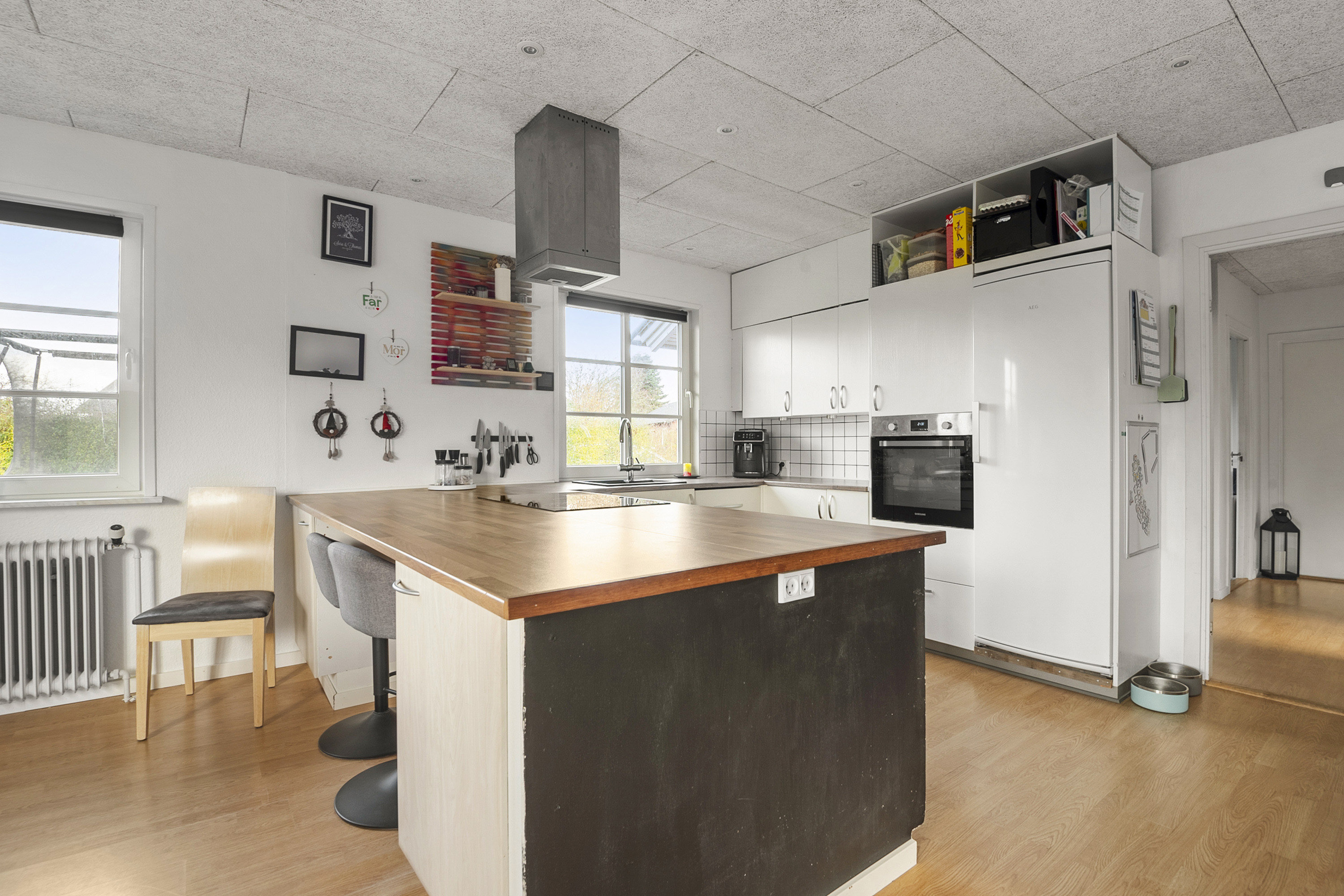 Fremhævet køkken billede i fuldskærmstilstand. Billede af Byparken 2, Næsbjerg, 6800 Varde