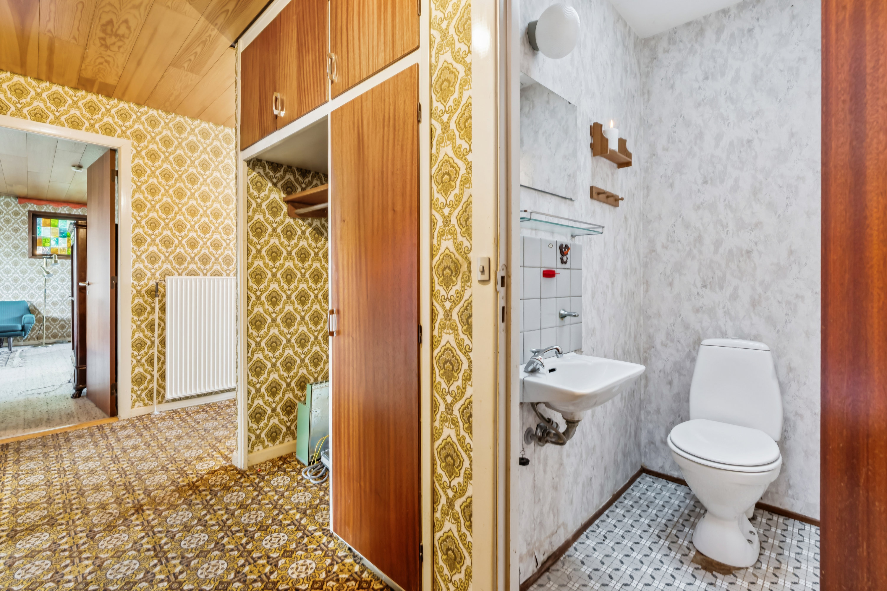 Fremhævet toilet billede i fuldskærmstilstand. Billede af Bavnebakken 37, 9530 Støvring