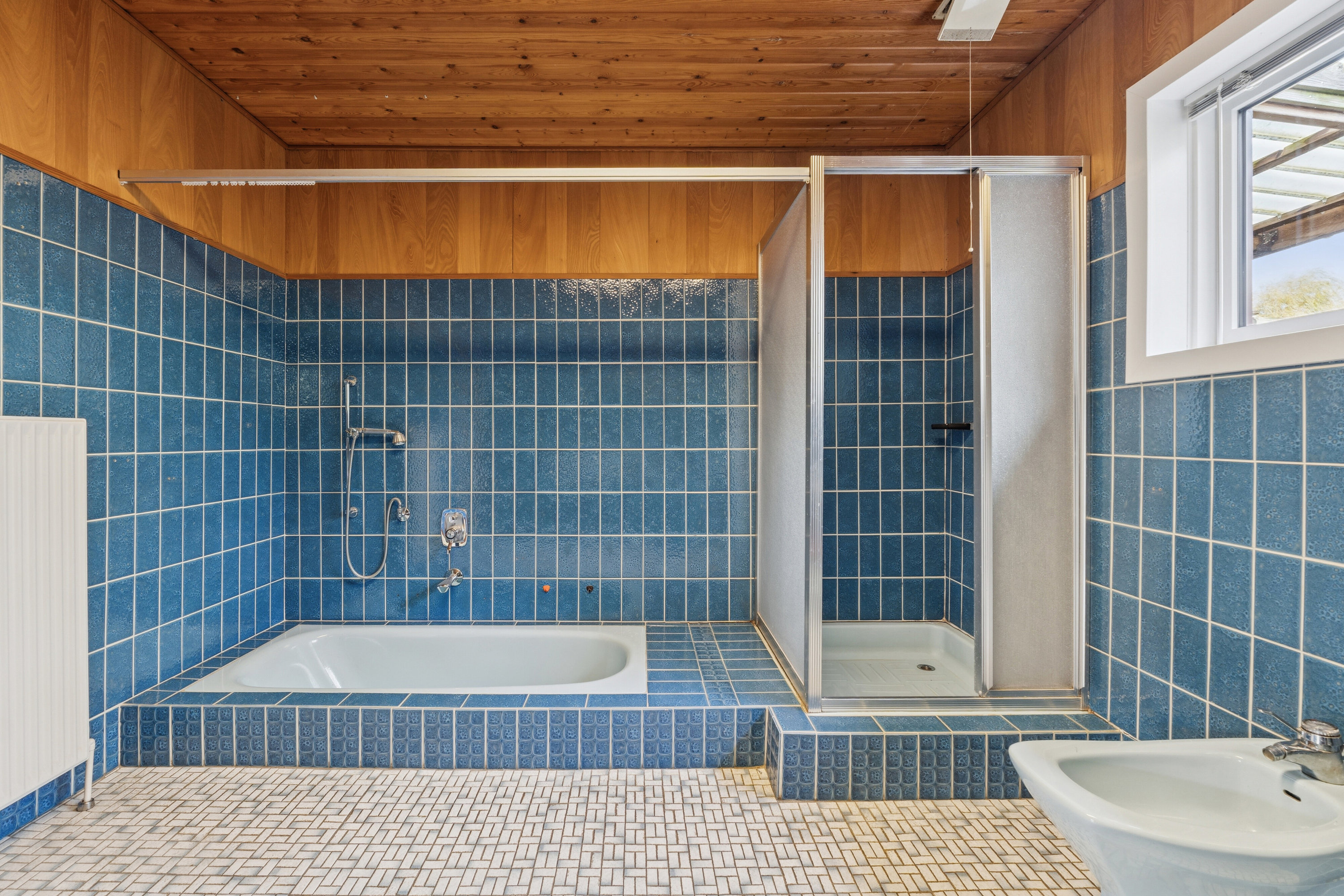 Fremhævet badeværelse billede i fuldskærmstilstand. Billede af Hækkehusvej 16, Bellinge, 5250 Odense SV