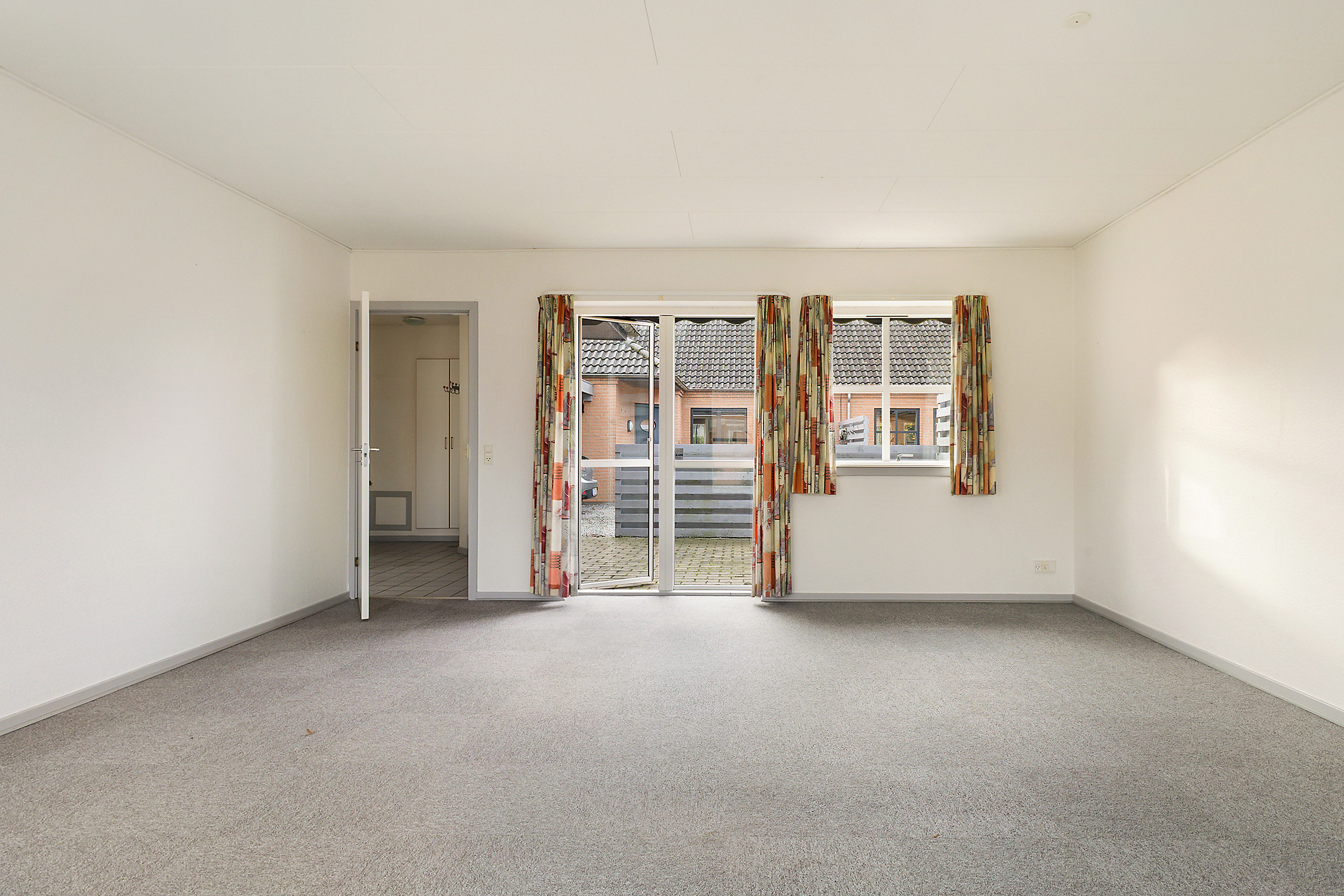 Fremhævet stue billede i fuldskærmstilstand. Billede af Østervang 1B, 6630 Rødding