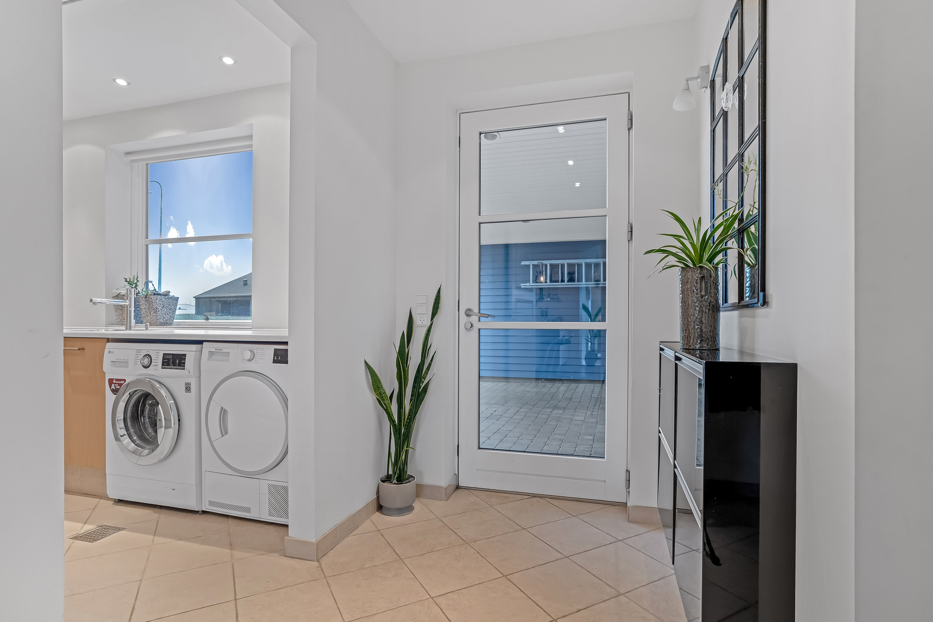 Fremhævet andet billede i fuldskærmstilstand. Billede af Dammen 8, 7500 Holstebro