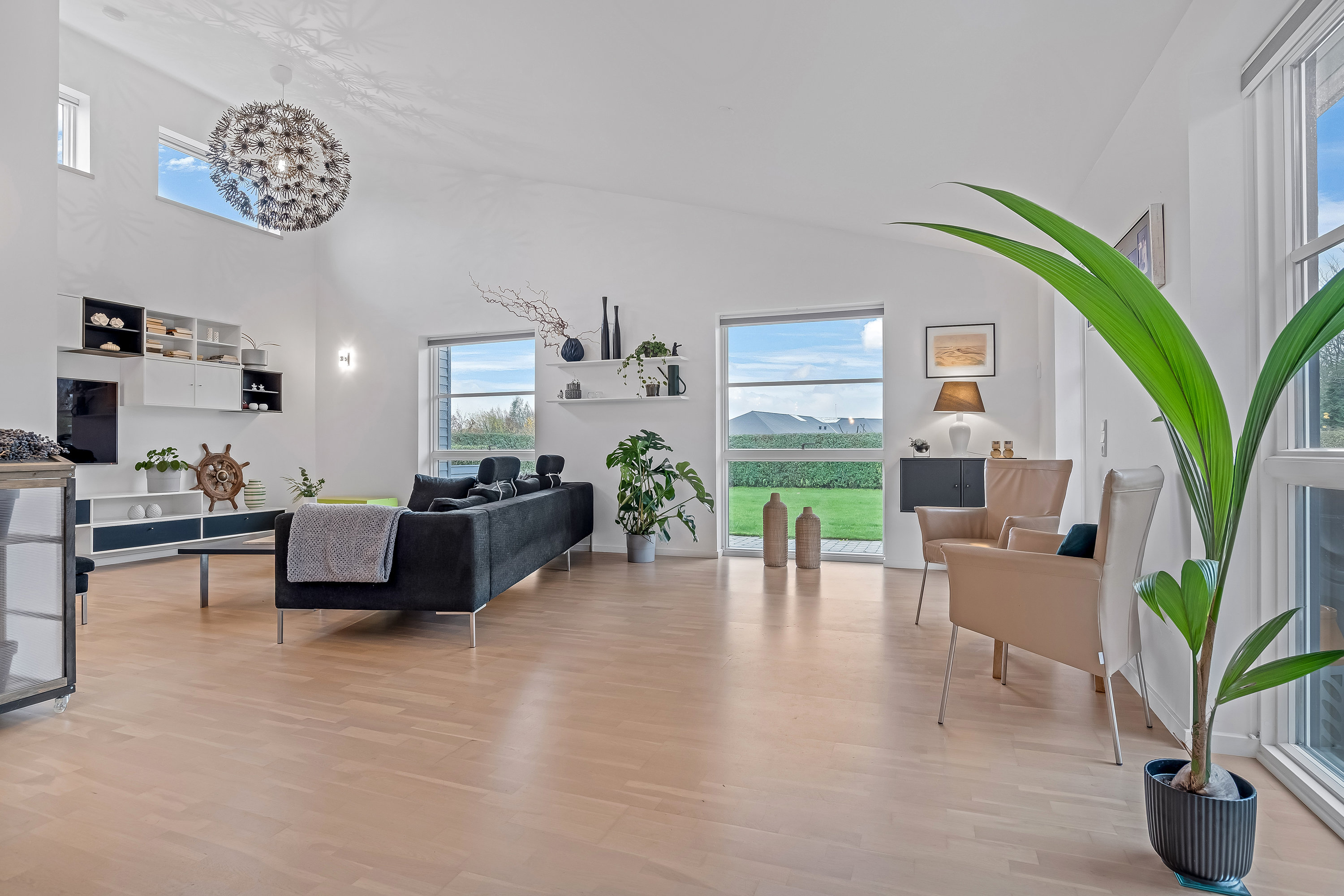 Miniaturebillede 1: stue. Billede af Dammen 8, 7500 Holstebro