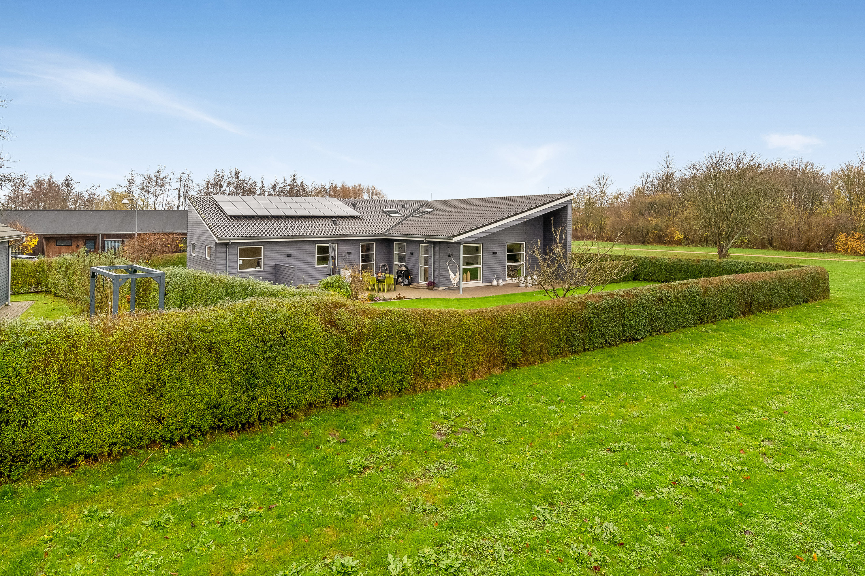 Fremhævet ejendommen billede i fuldskærmstilstand. Billede af Dammen 8, 7500 Holstebro