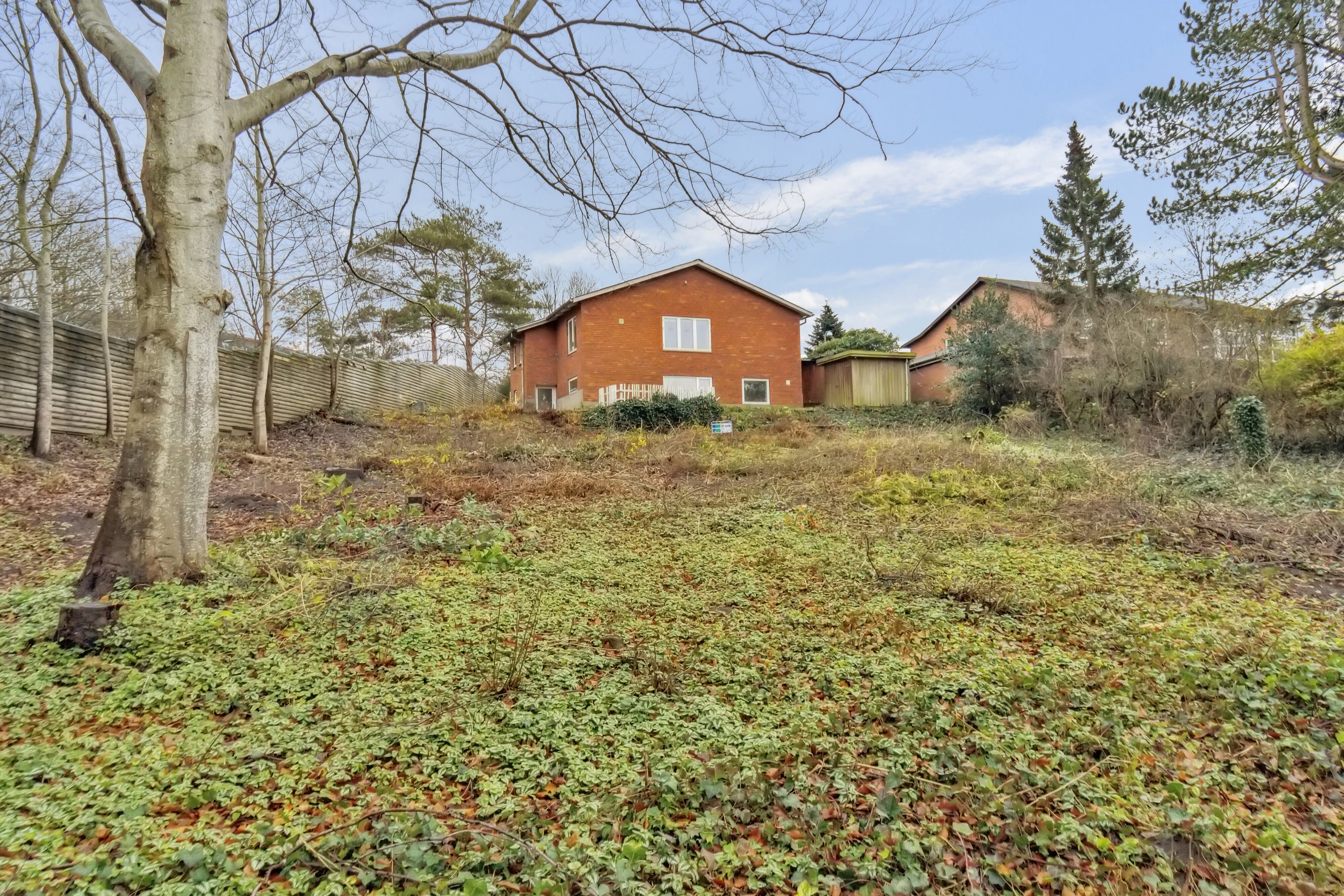 Fremhævet set fra haven billede i fuldskærmstilstand. Billede af Sct Olafs Vej 21, 9800 Hjørring