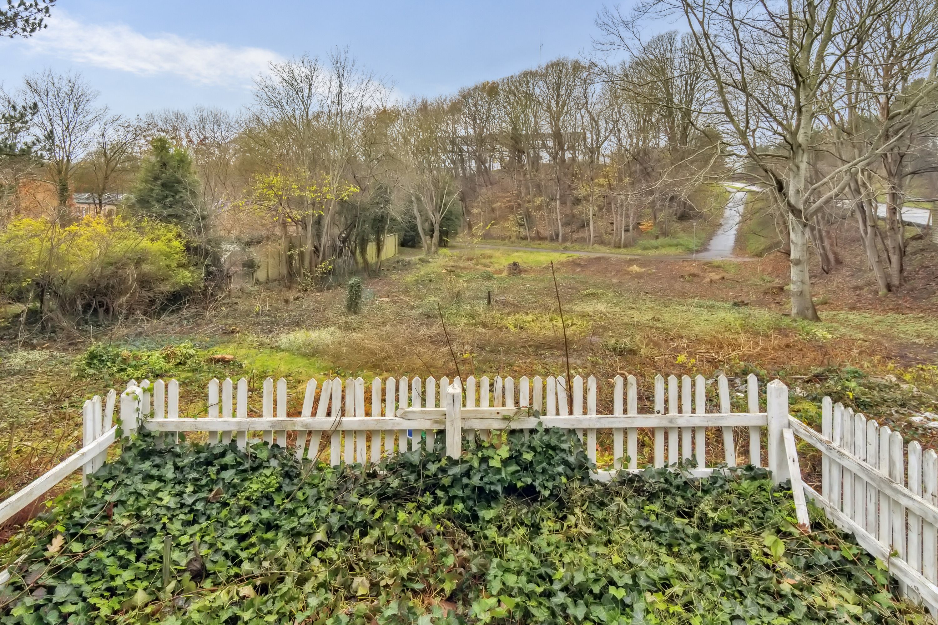 Fremhævet udendørs billede i fuldskærmstilstand. Billede af Sct Olafs Vej 21, 9800 Hjørring