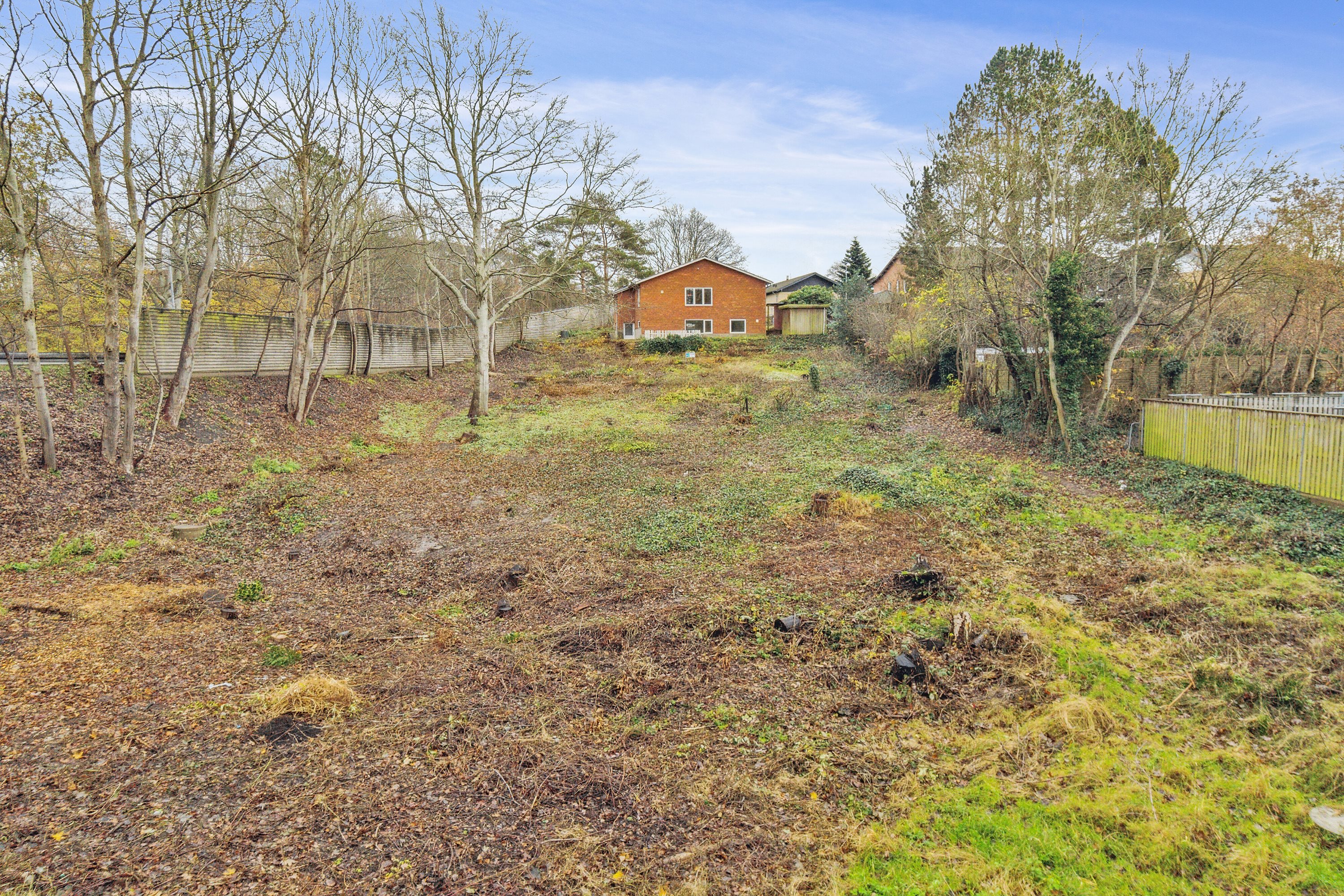 Fremhævet set fra haven billede i fuldskærmstilstand. Billede af Sct Olafs Vej 21, 9800 Hjørring