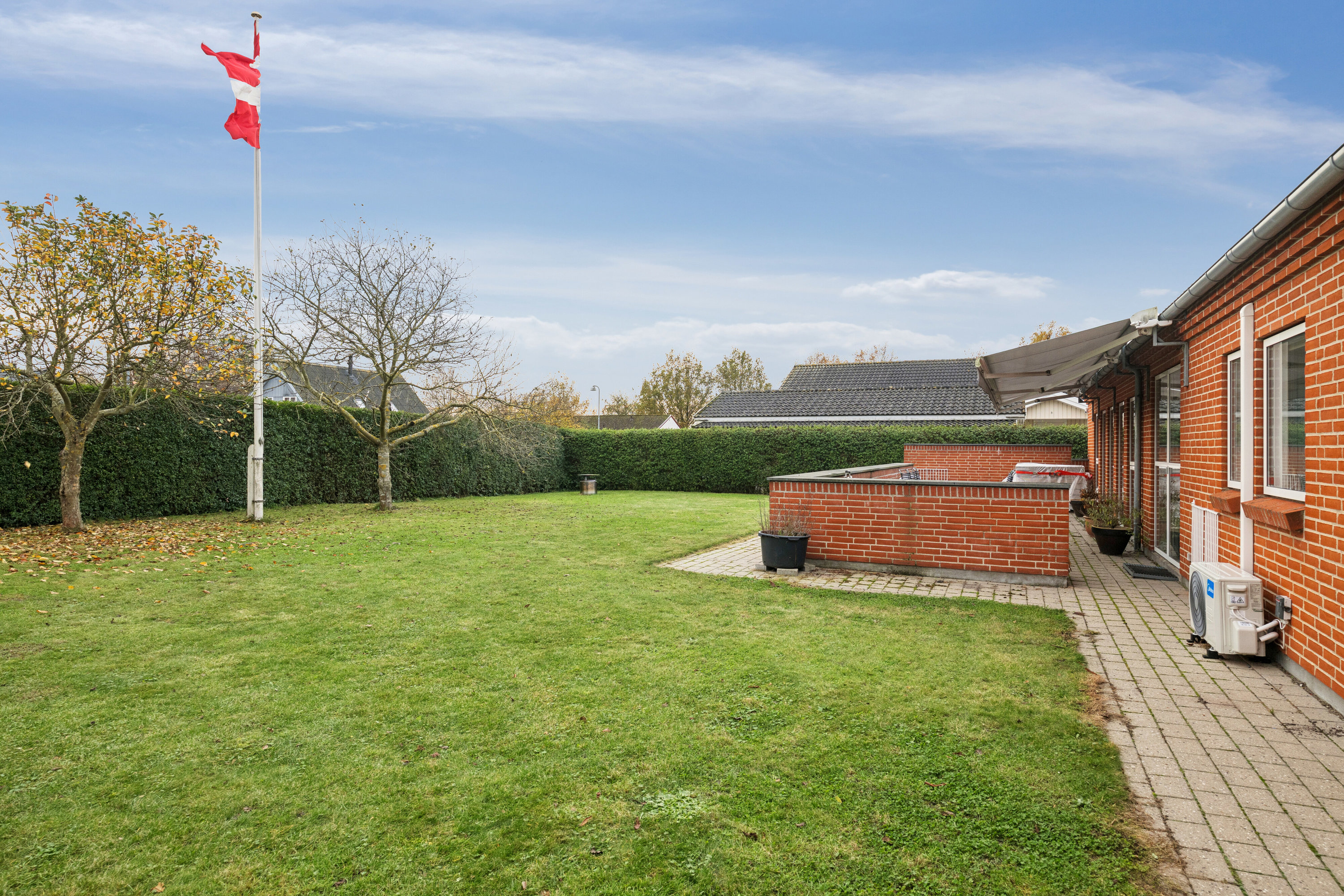 Fremhævet set fra haven billede i fuldskærmstilstand. Billede af Baldersvej 3, 4760 Vordingborg