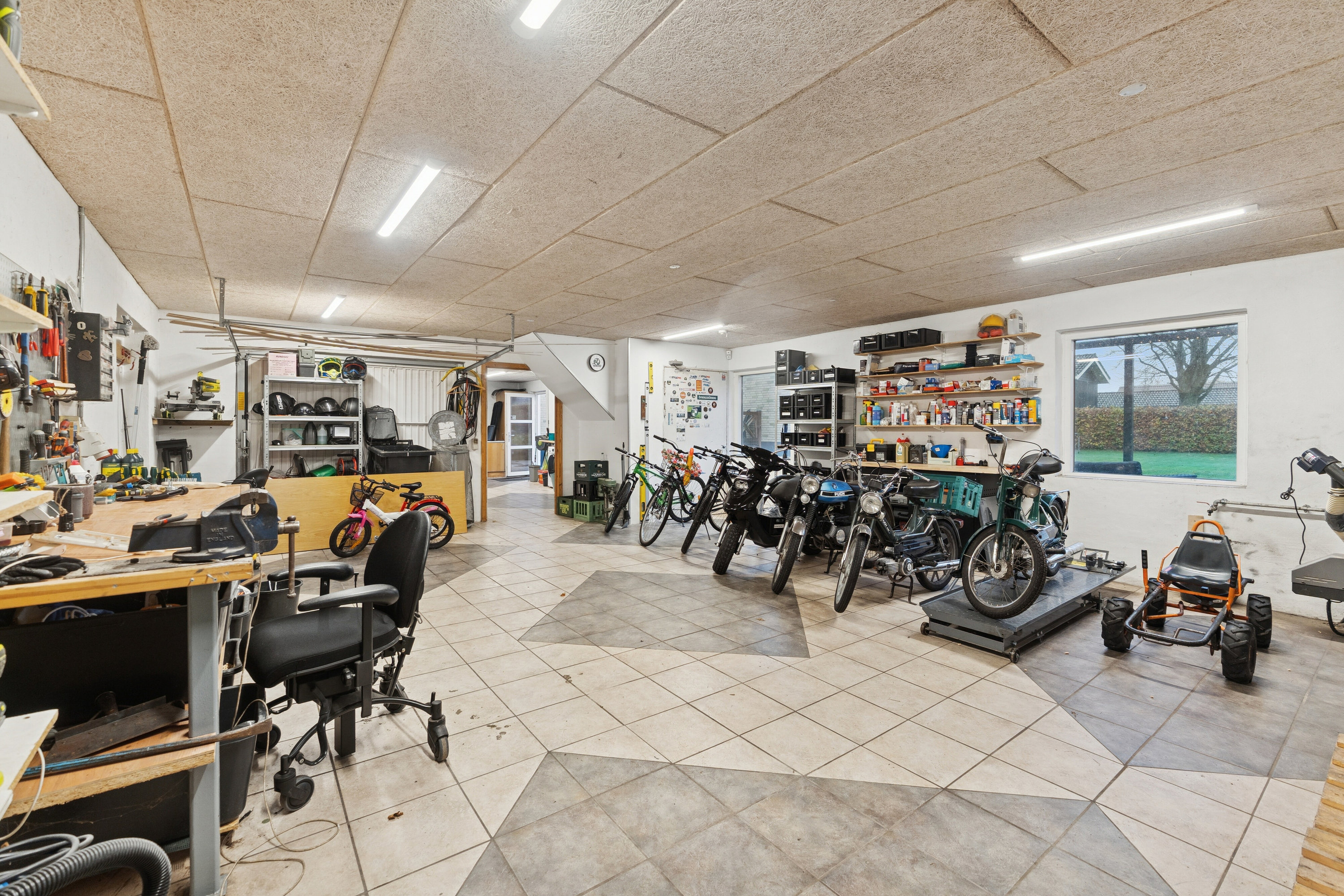 Fremhævet værksted billede i fuldskærmstilstand. Billede af Parkvej 28, 9881 Bindslev