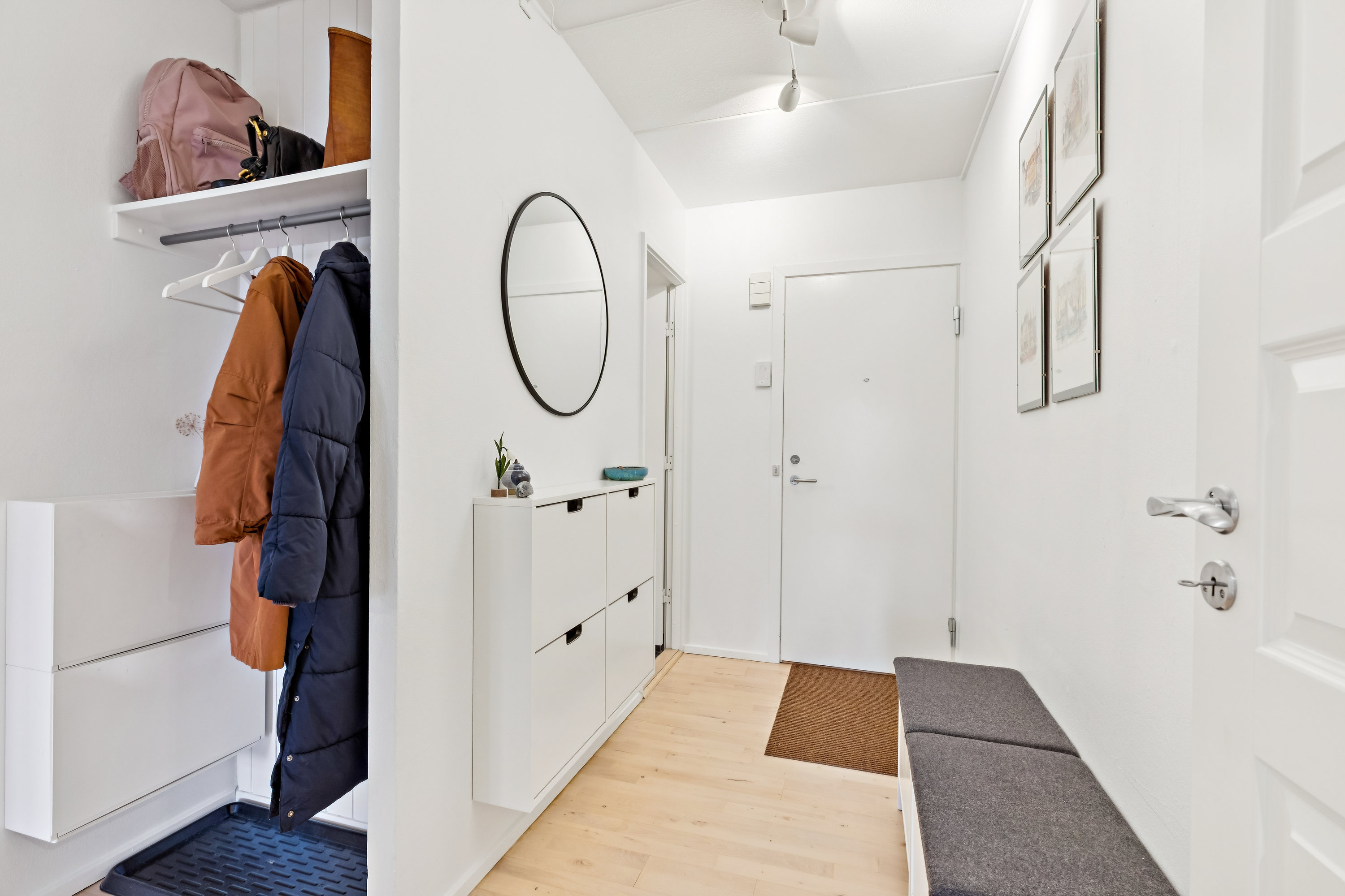 Fremhævet gang billede i fuldskærmstilstand. Billede af Leen C 4, st.. 3., Høje Taastrup, 2630 Taastrup