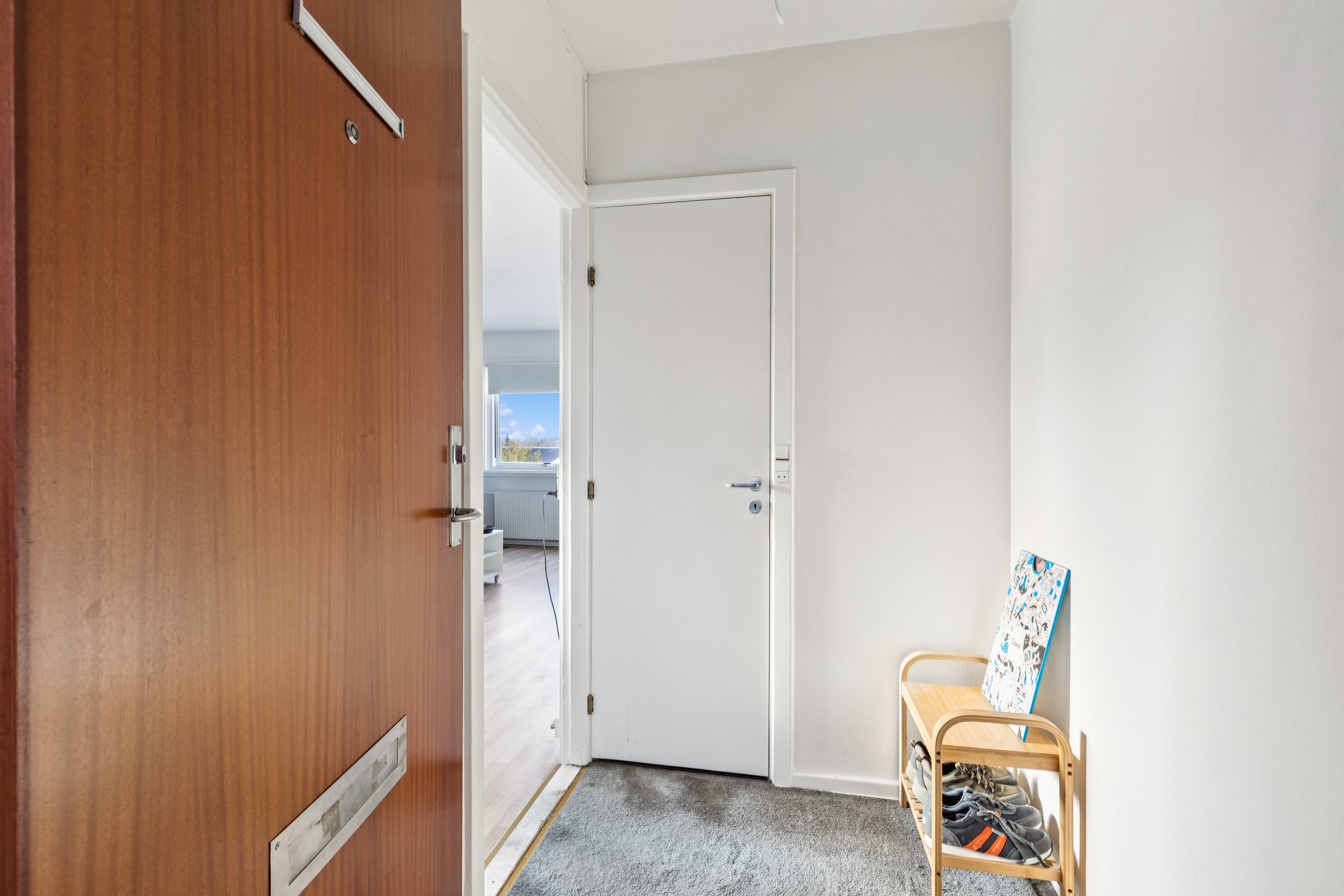 Fremhævet entré billede i fuldskærmstilstand. Billede af Vesterkøb 40, 1. 1., 2640 Hedehusene