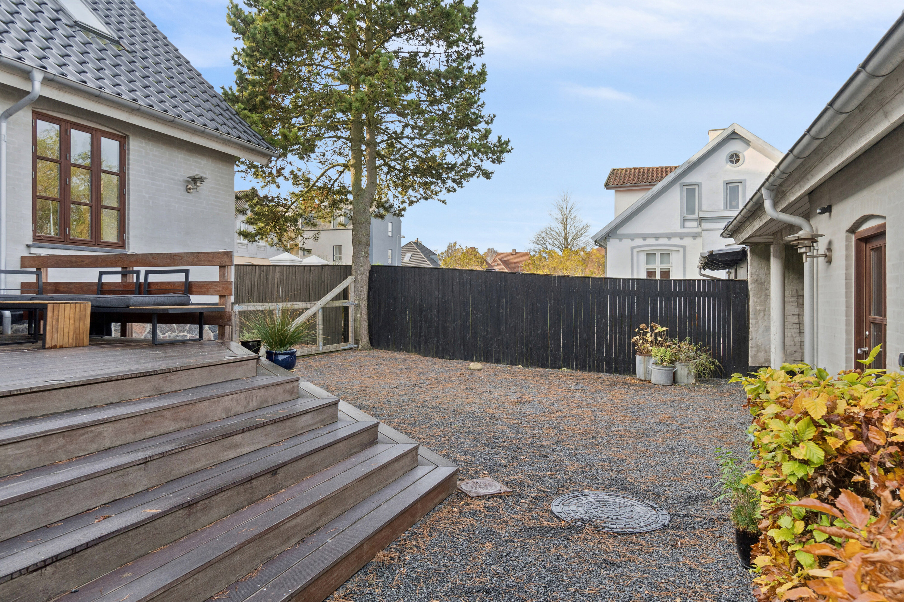 Fremhævet udendørs billede i fuldskærmstilstand. Billede af Hellig Andersvej 12, 4200 Slagelse