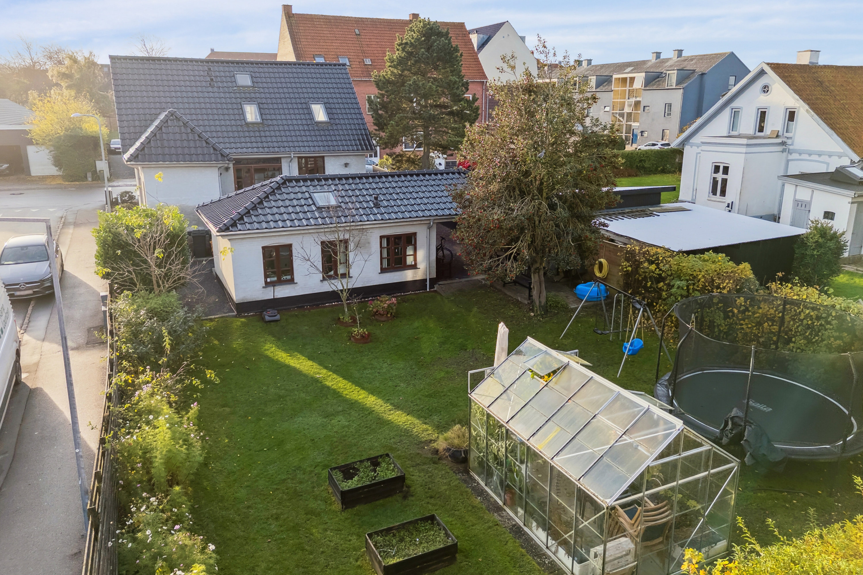 Fremhævet luftfoto billede i fuldskærmstilstand. Billede af Hellig Andersvej 12, 4200 Slagelse