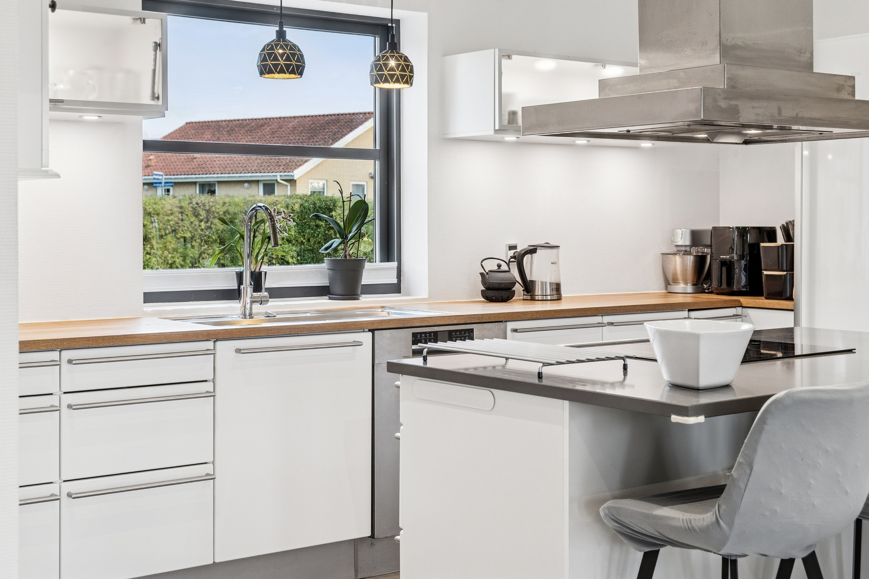 Fremhævet køkken billede i fuldskærmstilstand. Billede af Lindegårdshegnet 1, 4500 Nykøbing Sj