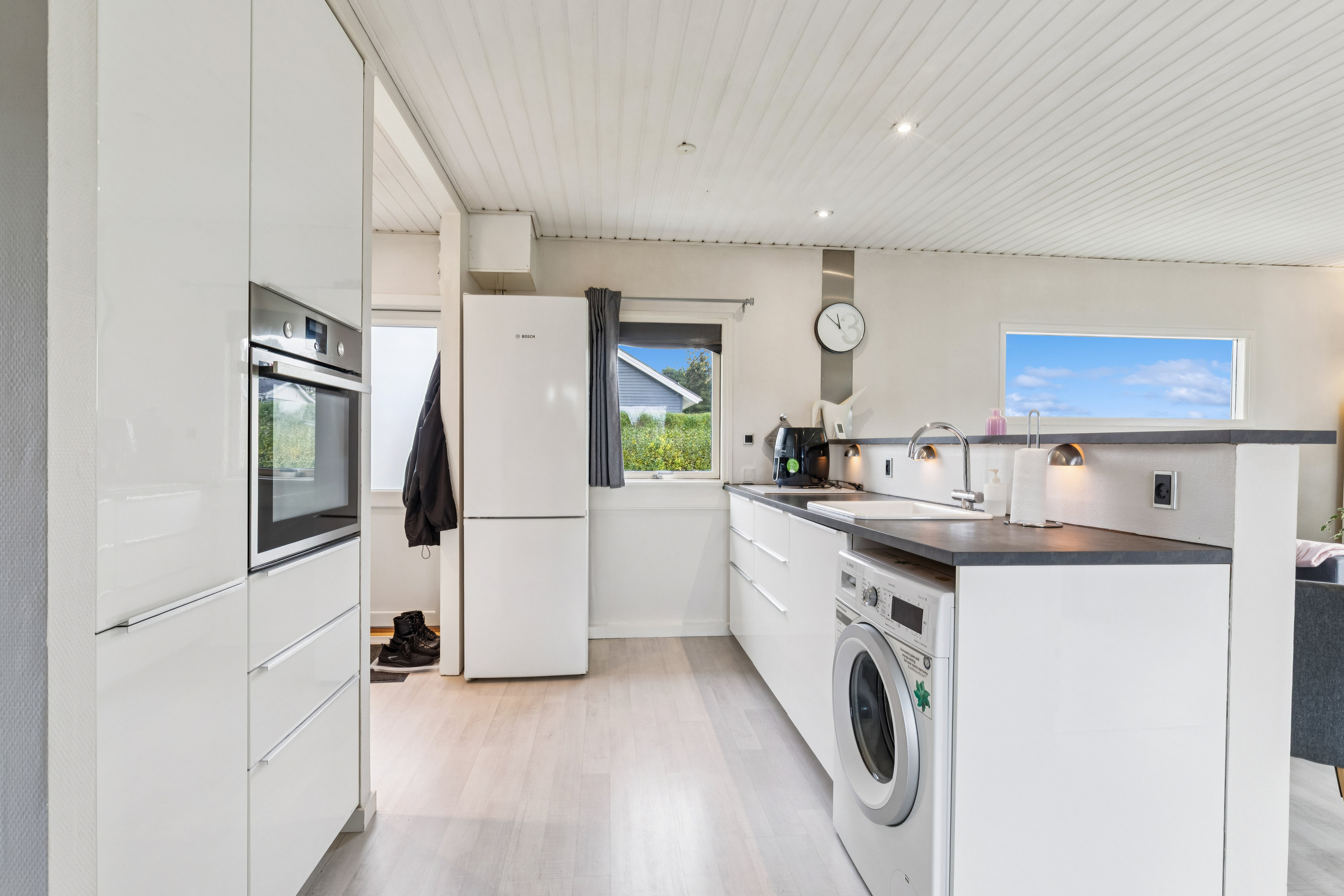 Fremhævet køkken billede i fuldskærmstilstand. Billede af Agerhaven 64, 2640 Hedehusene