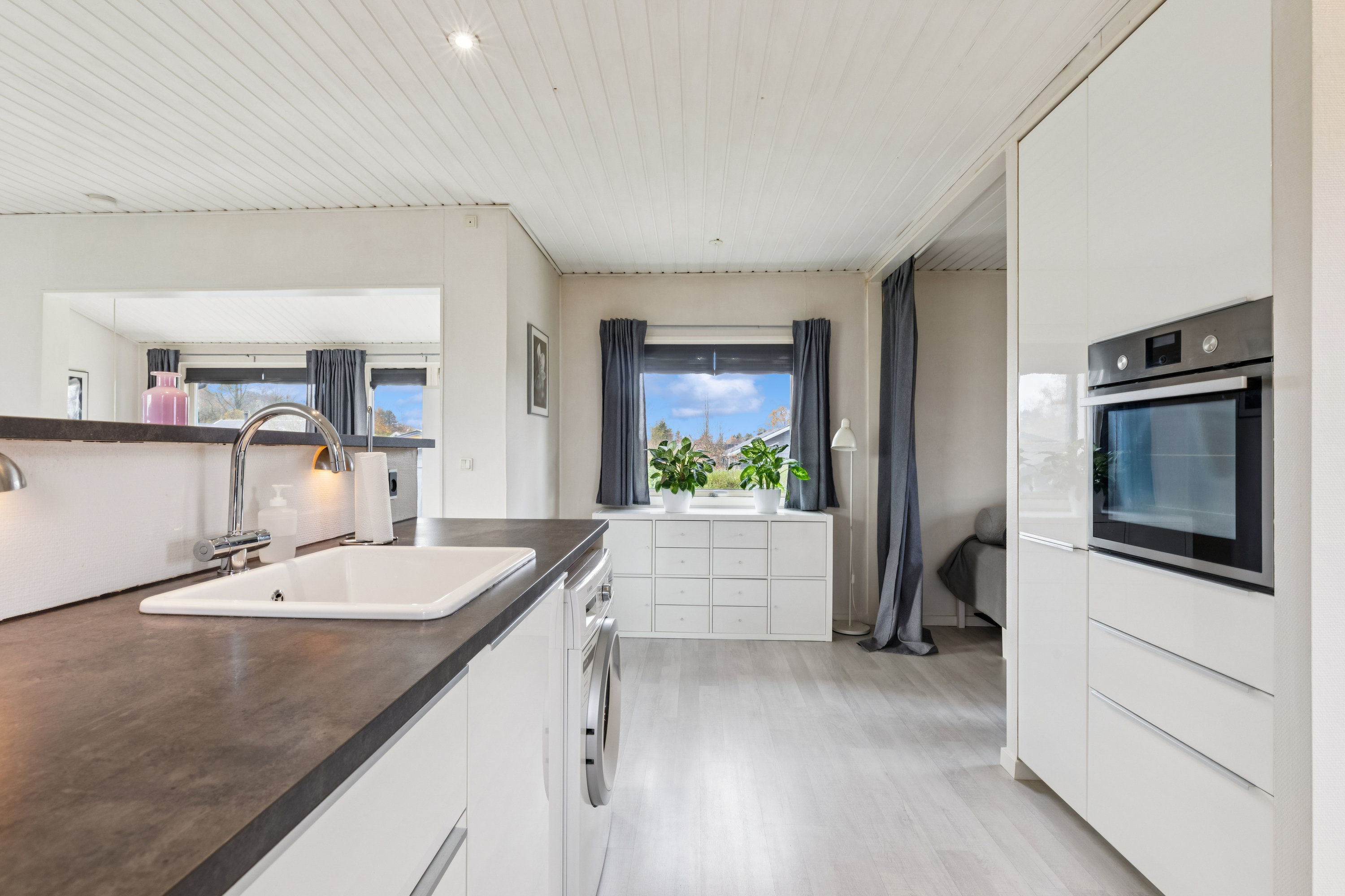 Fremhævet køkken billede i fuldskærmstilstand. Billede af Agerhaven 64, 2640 Hedehusene