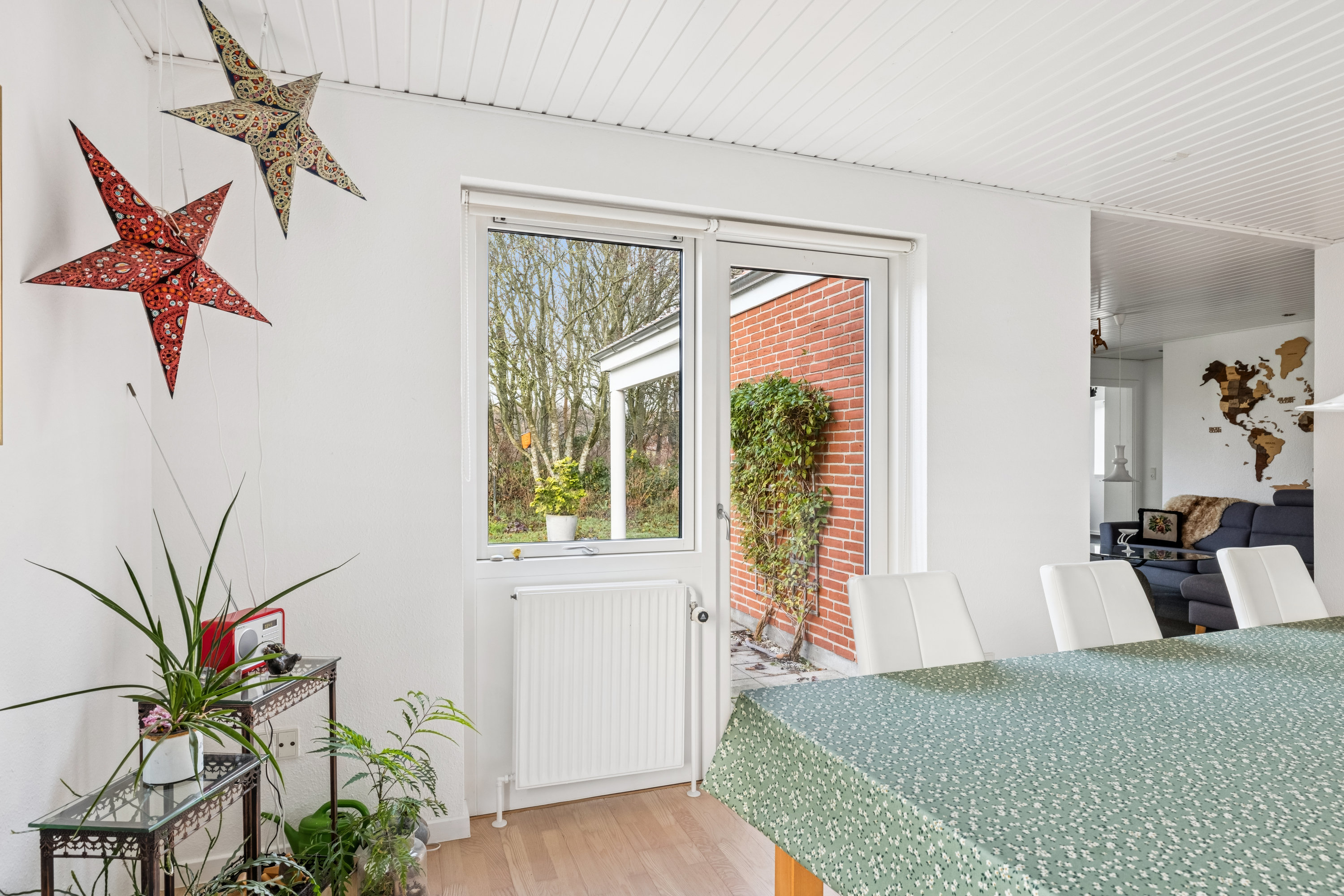 Fremhævet stue billede i fuldskærmstilstand. Billede af Hvidkløvervej 8, Løvel, 8830 Tjele