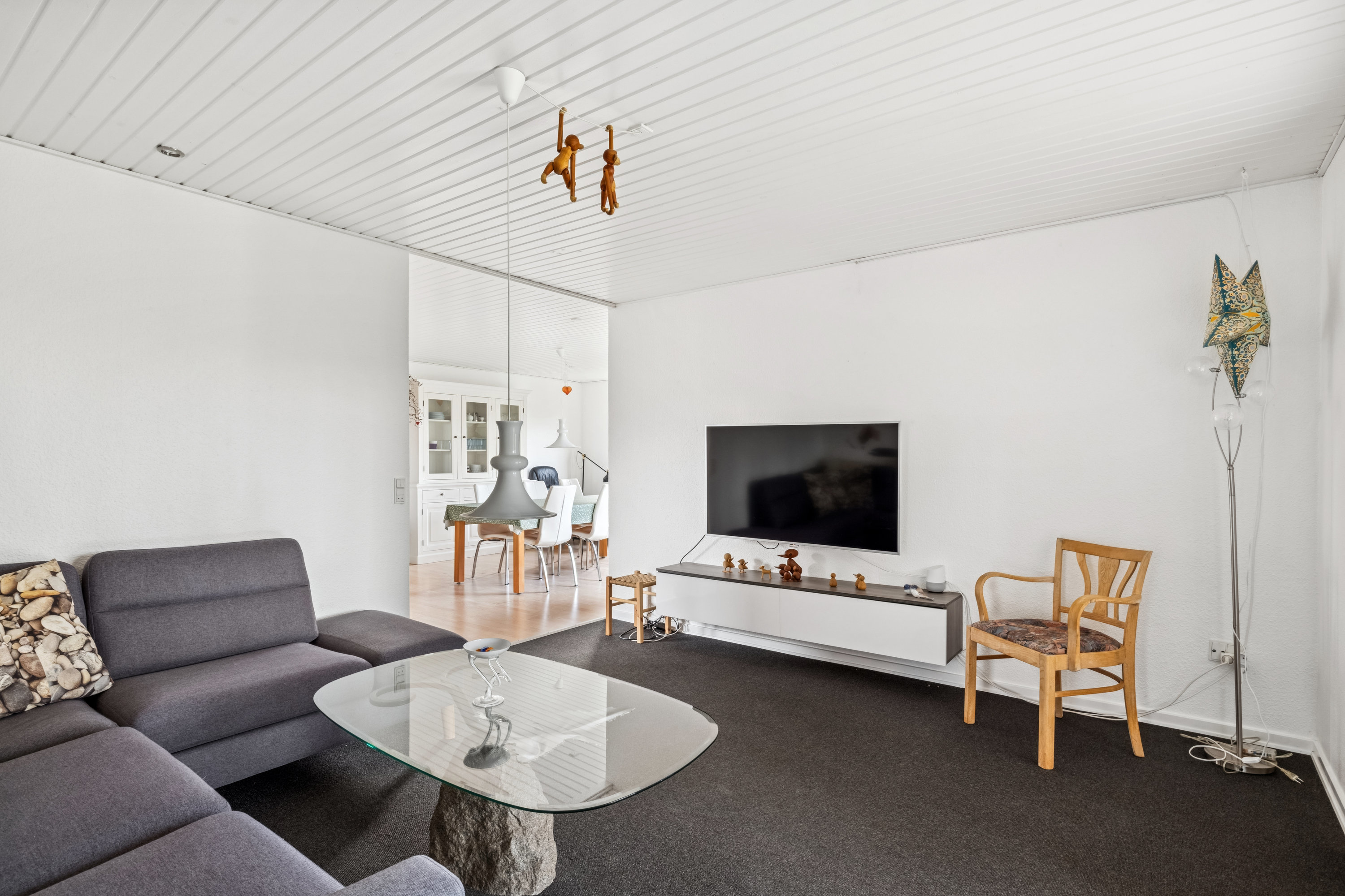 Fremhævet stue billede i fuldskærmstilstand. Billede af Hvidkløvervej 8, Løvel, 8830 Tjele