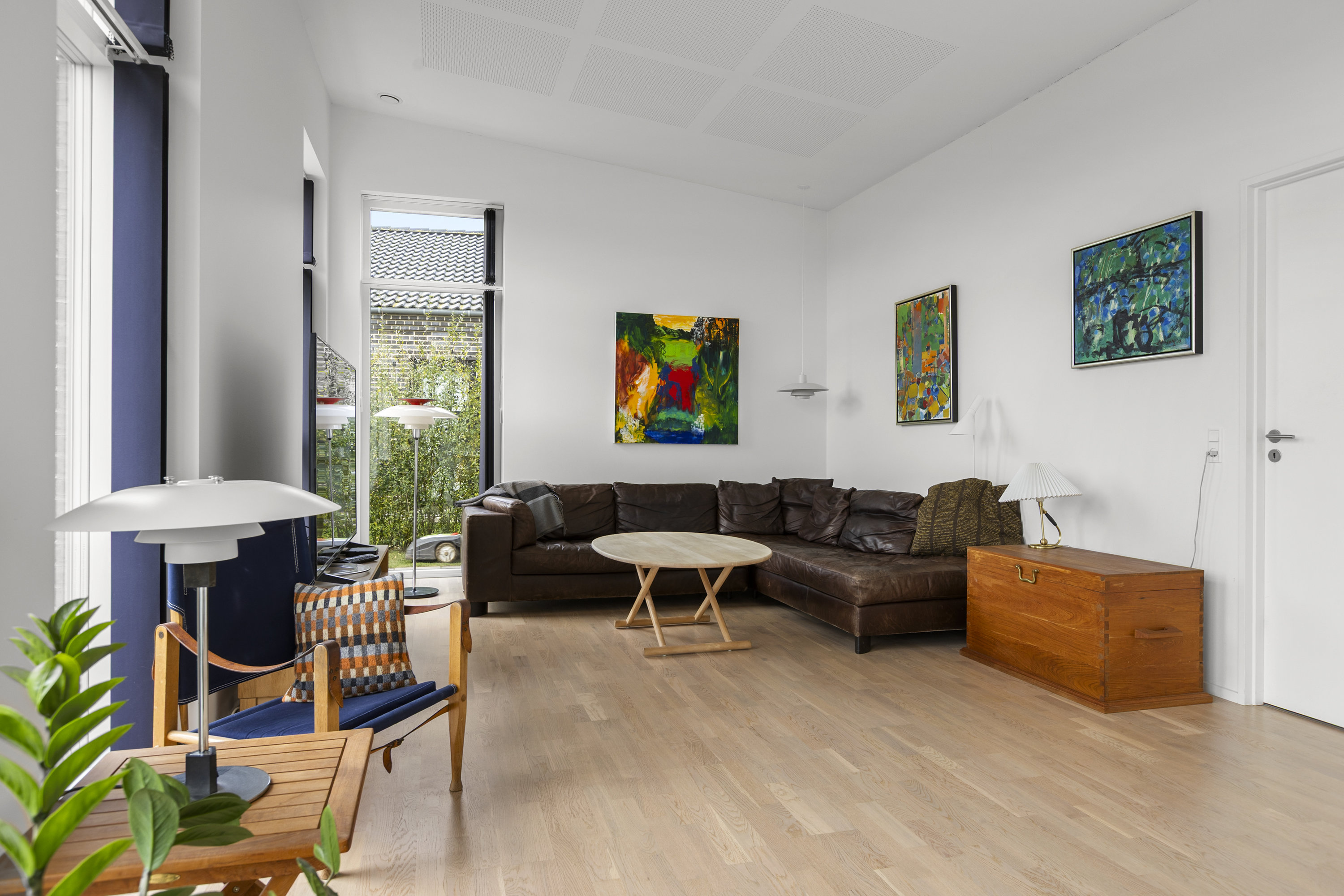 Fremhævet stue billede i fuldskærmstilstand. Billede af Digesløjfen 22, 4180 Sorø