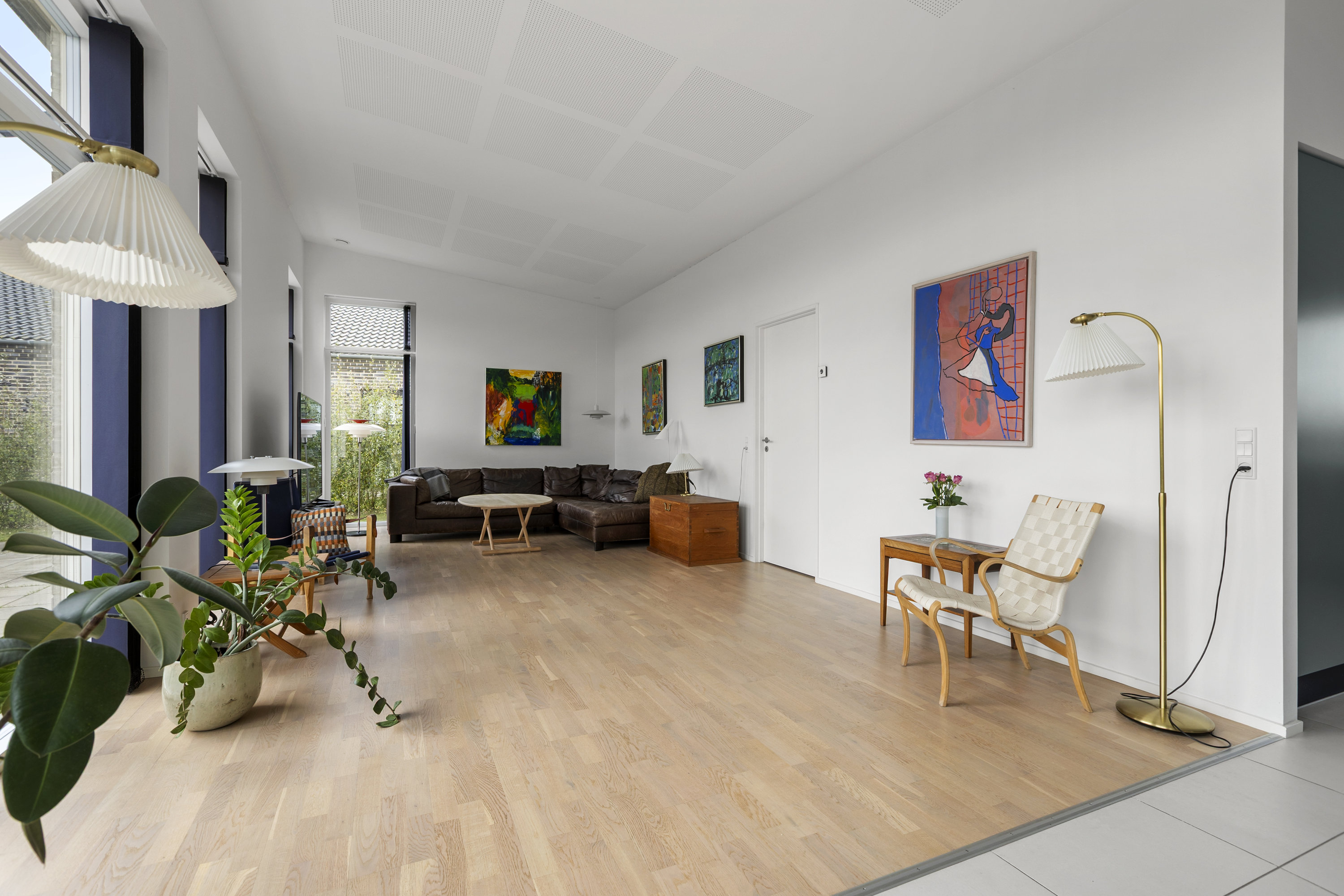 Fremhævet stue billede i fuldskærmstilstand. Billede af Digesløjfen 22, 4180 Sorø