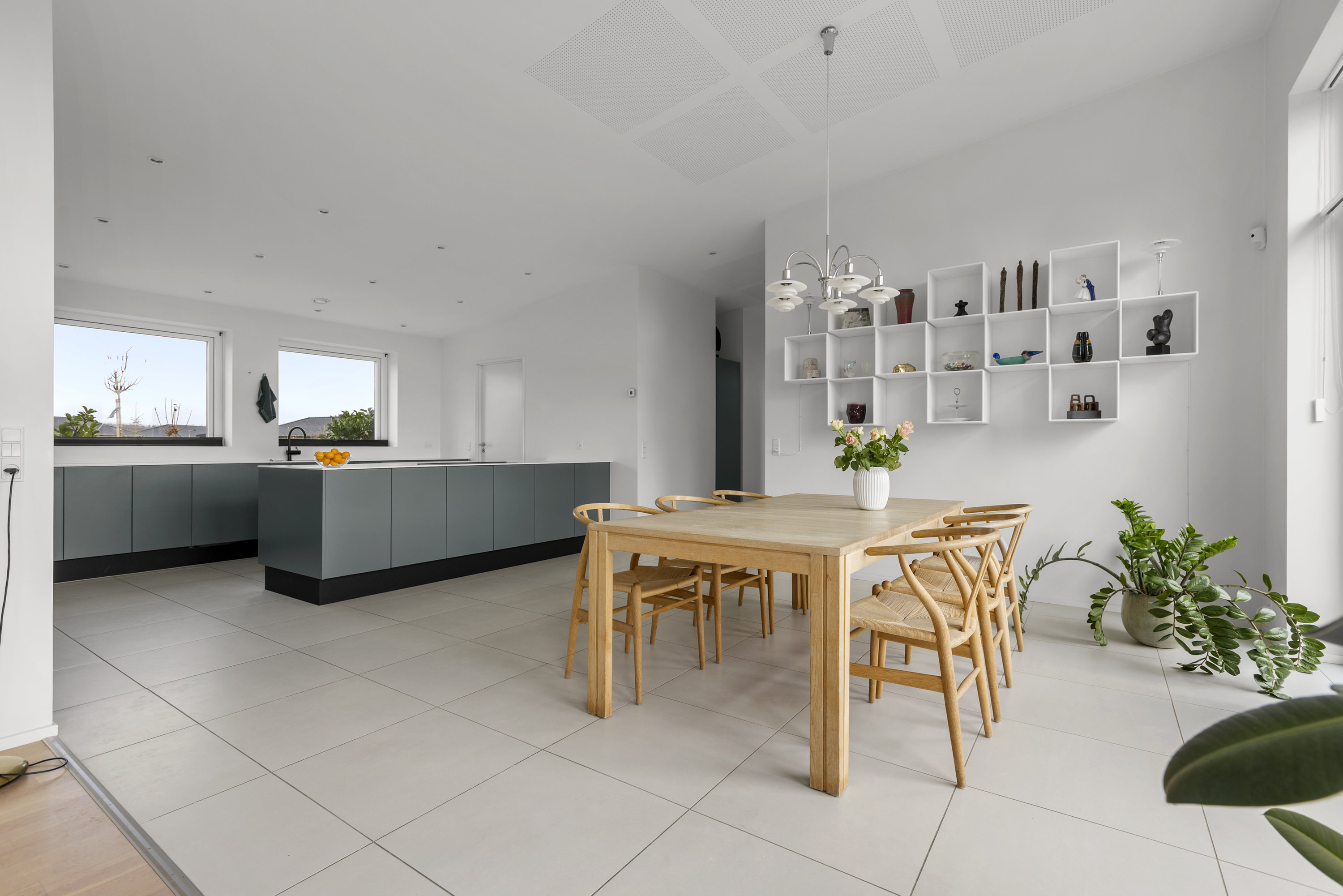 Fremhævet stue billede i fuldskærmstilstand. Billede af Digesløjfen 22, 4180 Sorø