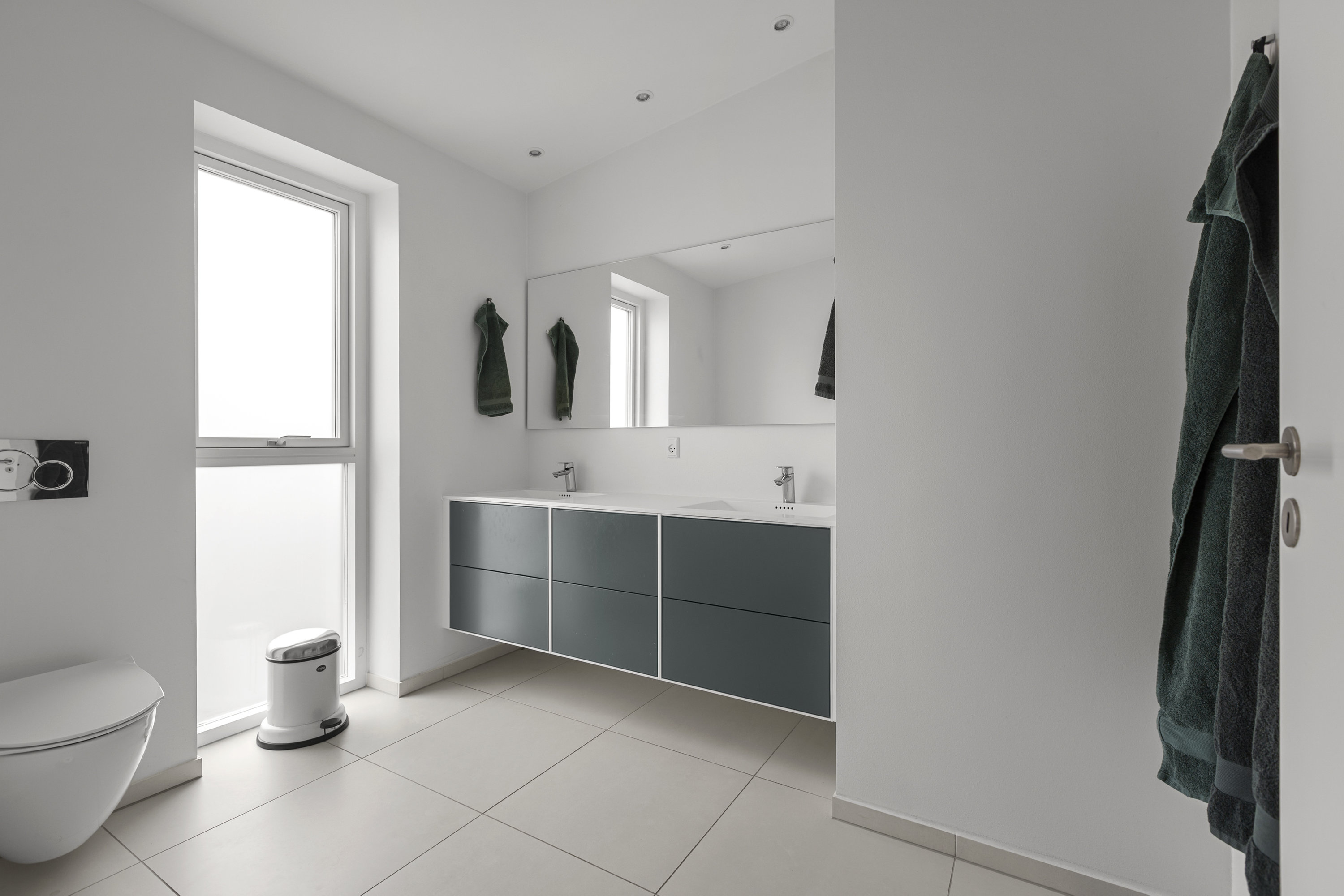 Fremhævet badeværelse billede i fuldskærmstilstand. Billede af Digesløjfen 22, 4180 Sorø