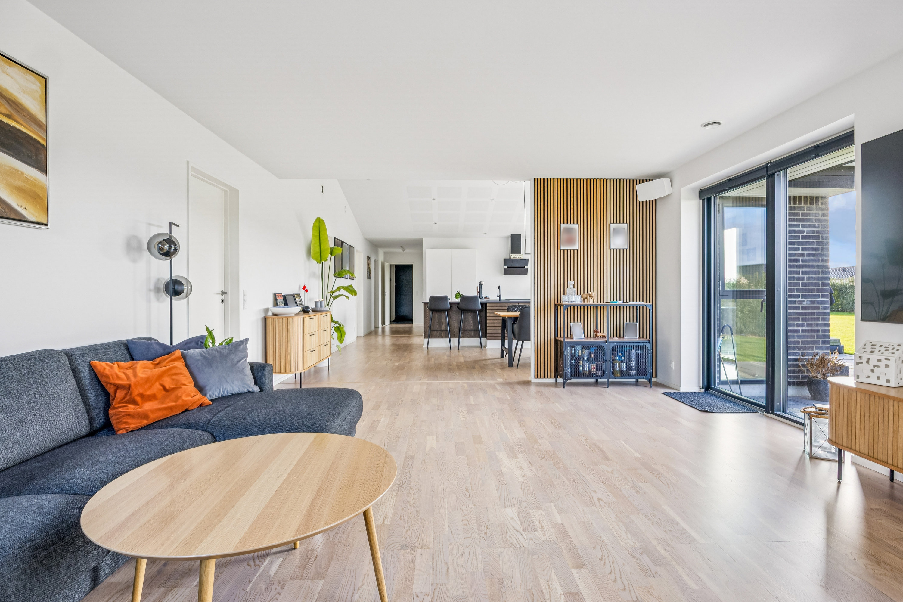 Fremhævet stue billede i fuldskærmstilstand. Billede af Ørnehøj 21, 4140 Borup