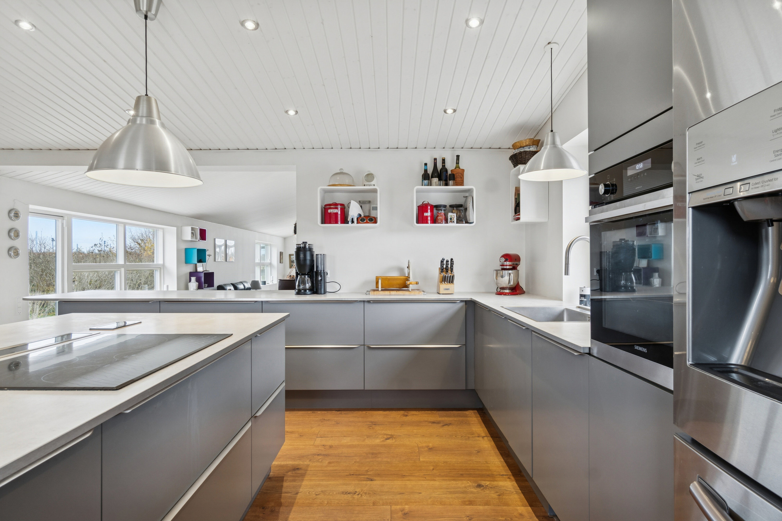 Fremhævet køkken billede i fuldskærmstilstand. Billede af Rosmosevej 80, 2650 Hvidovre