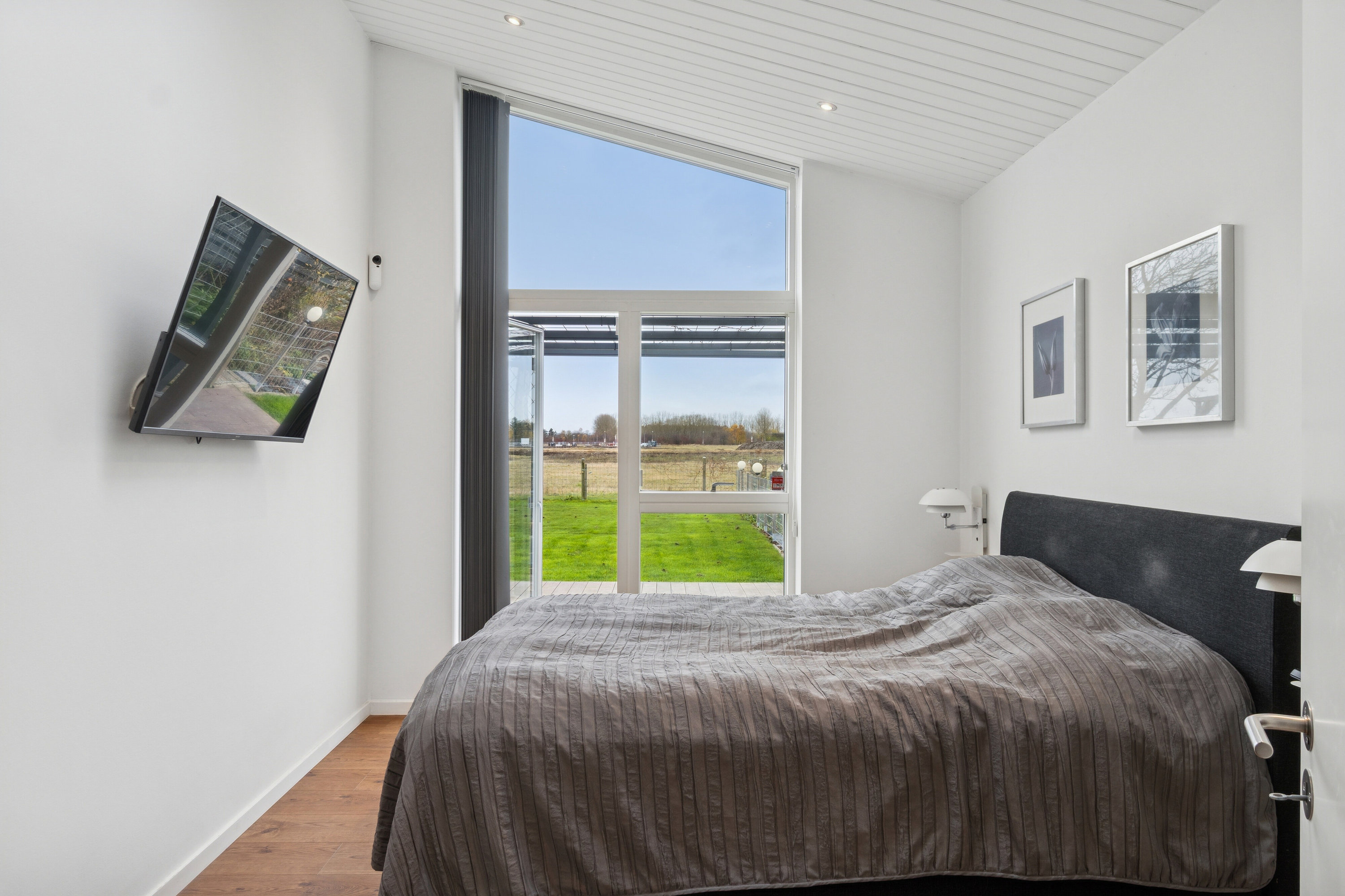 Fremhævet soveværelse billede i fuldskærmstilstand. Billede af Rosmosevej 80, 2650 Hvidovre