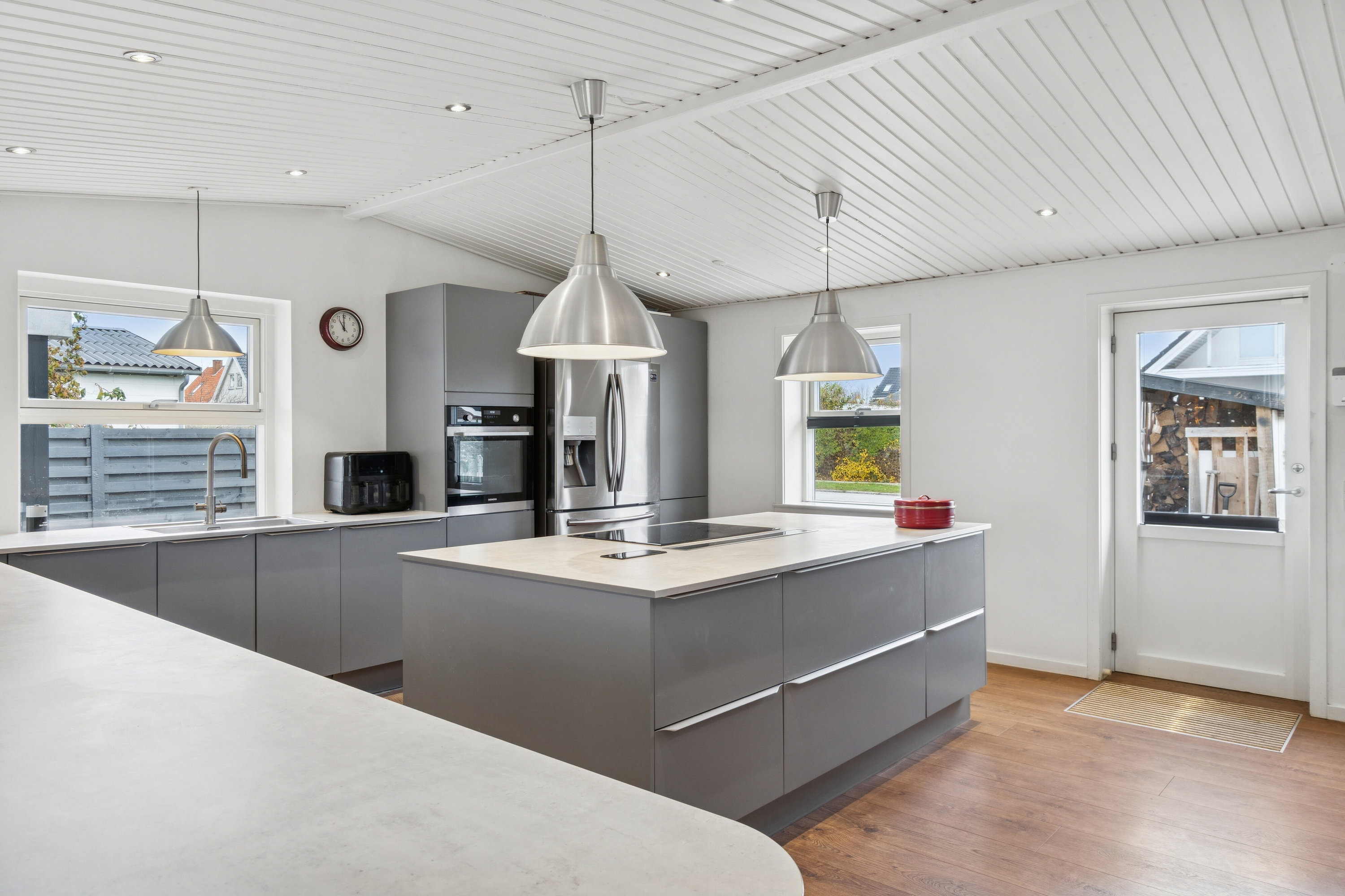 Fremhævet køkken billede i fuldskærmstilstand. Billede af Rosmosevej 80, 2650 Hvidovre