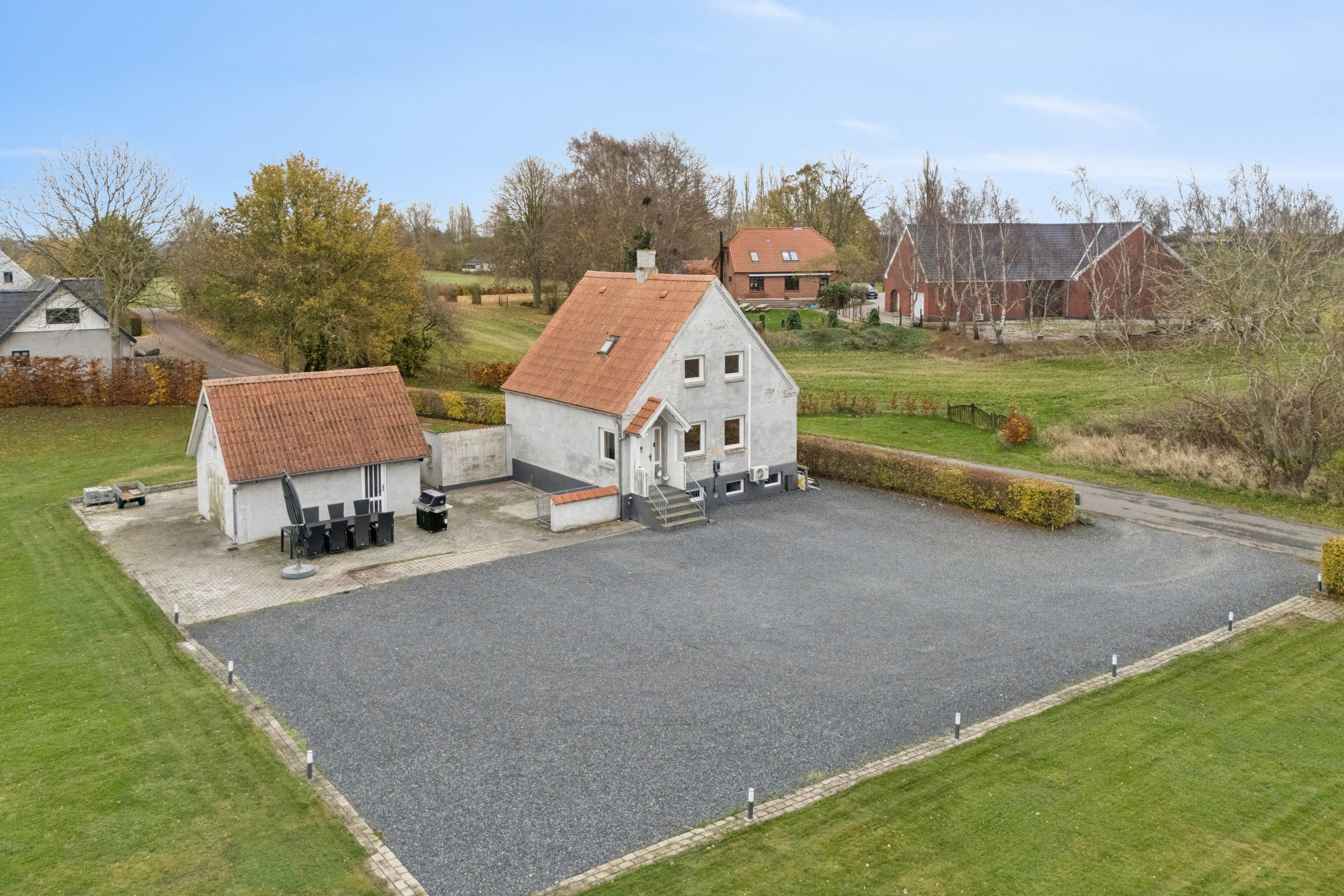 Fremhævet set fra vejen billede i fuldskærmstilstand. Billede af Såderupvej 13, 5540 Ullerslev