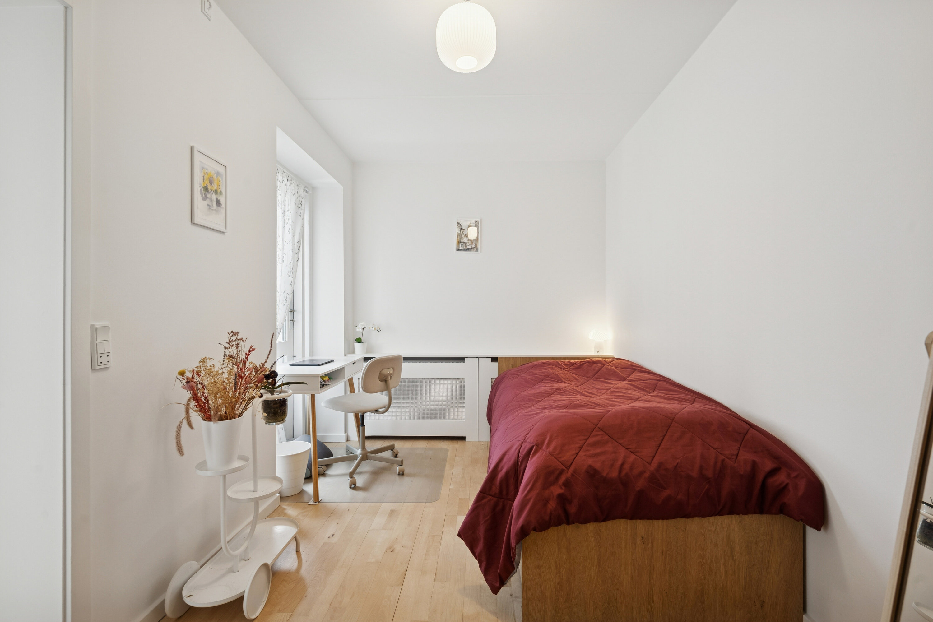 Fremhævet soveværelse billede i fuldskærmstilstand. Billede af Mølleåparken 6, 2. l., 2800 Kongens Lyngby