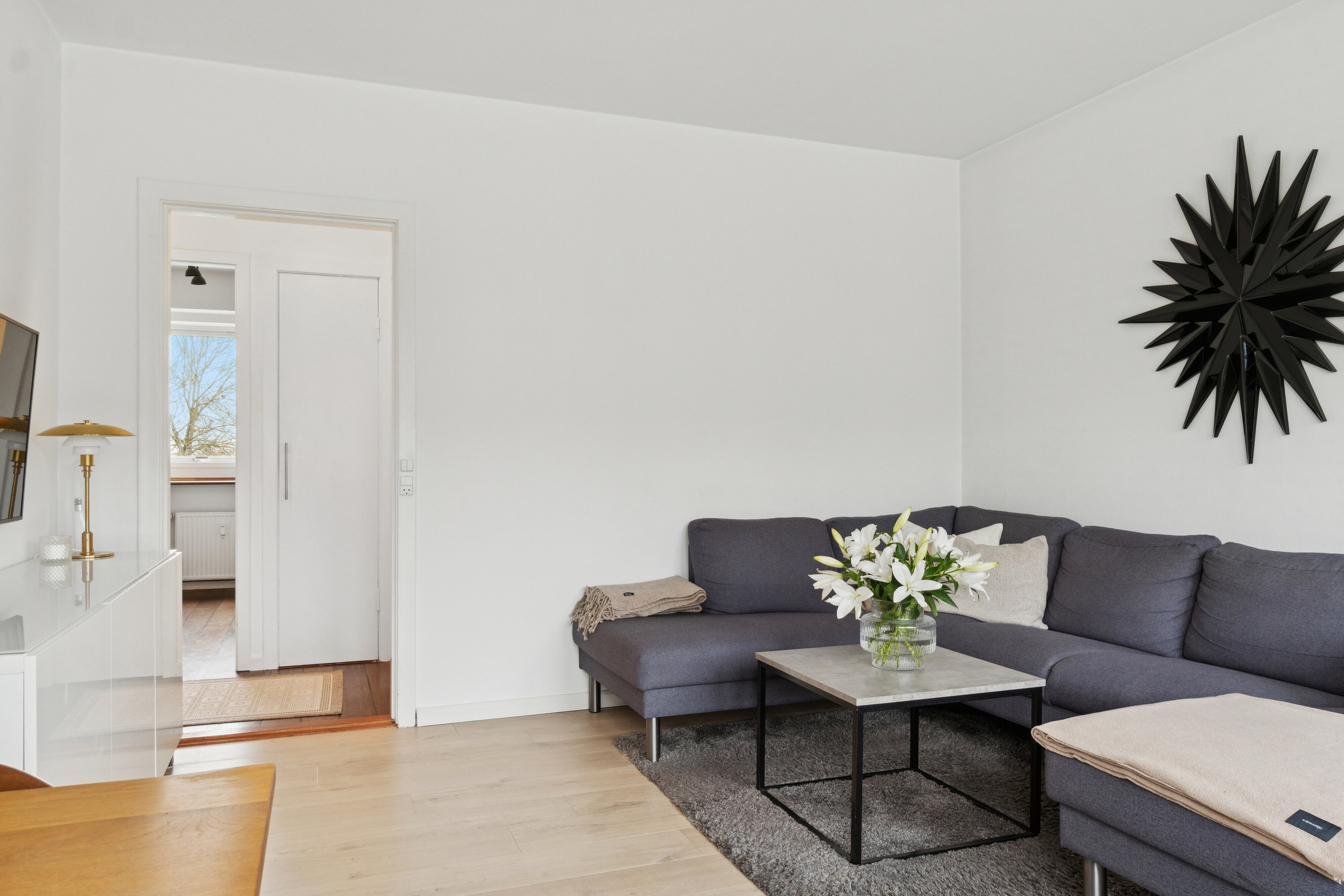 Fremhævet stue billede i fuldskærmstilstand. Billede af Præstøvej 57A, st.. th., 4700 Næstved