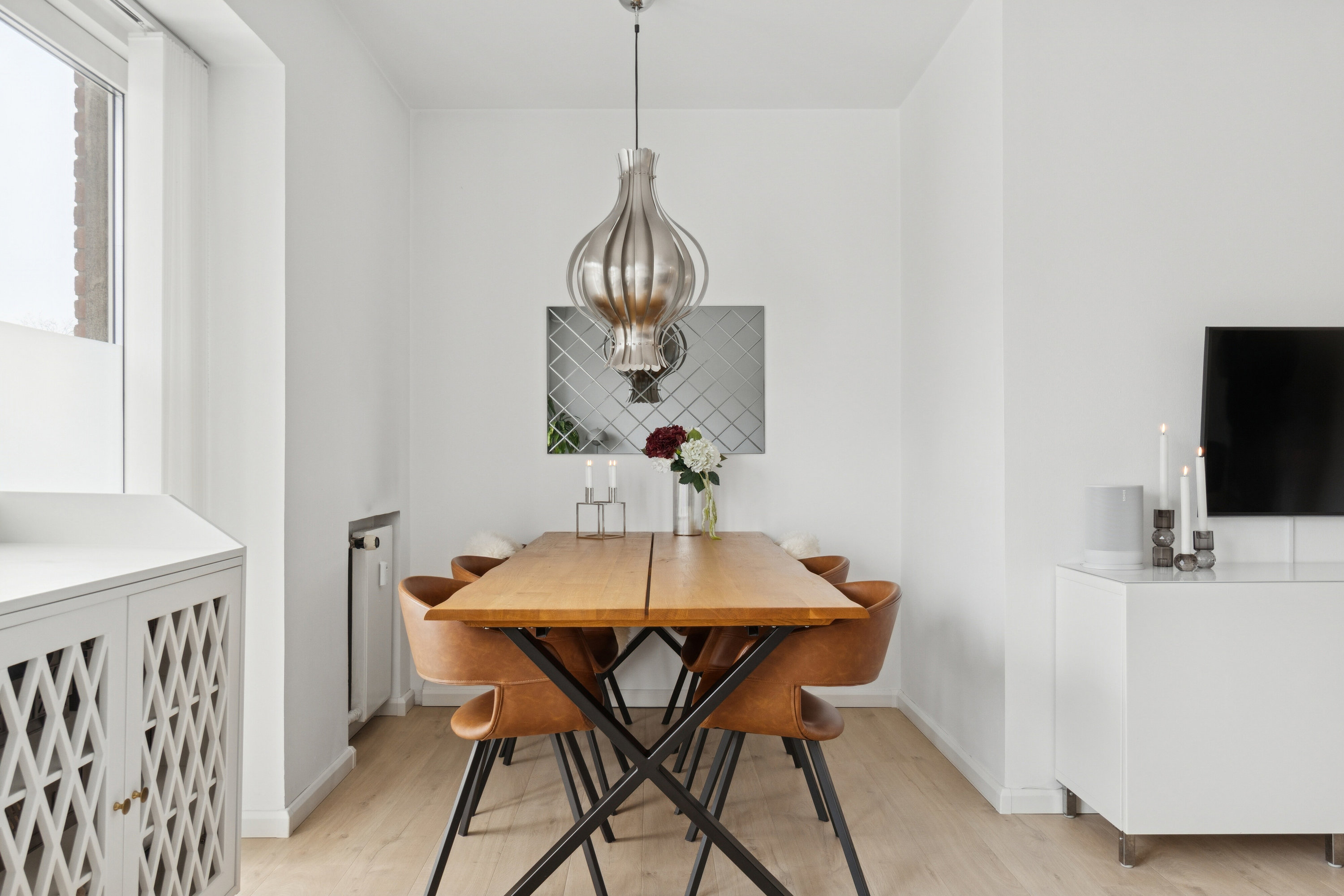 Fremhævet stue billede i fuldskærmstilstand. Billede af Præstøvej 57A, st.. th., 4700 Næstved