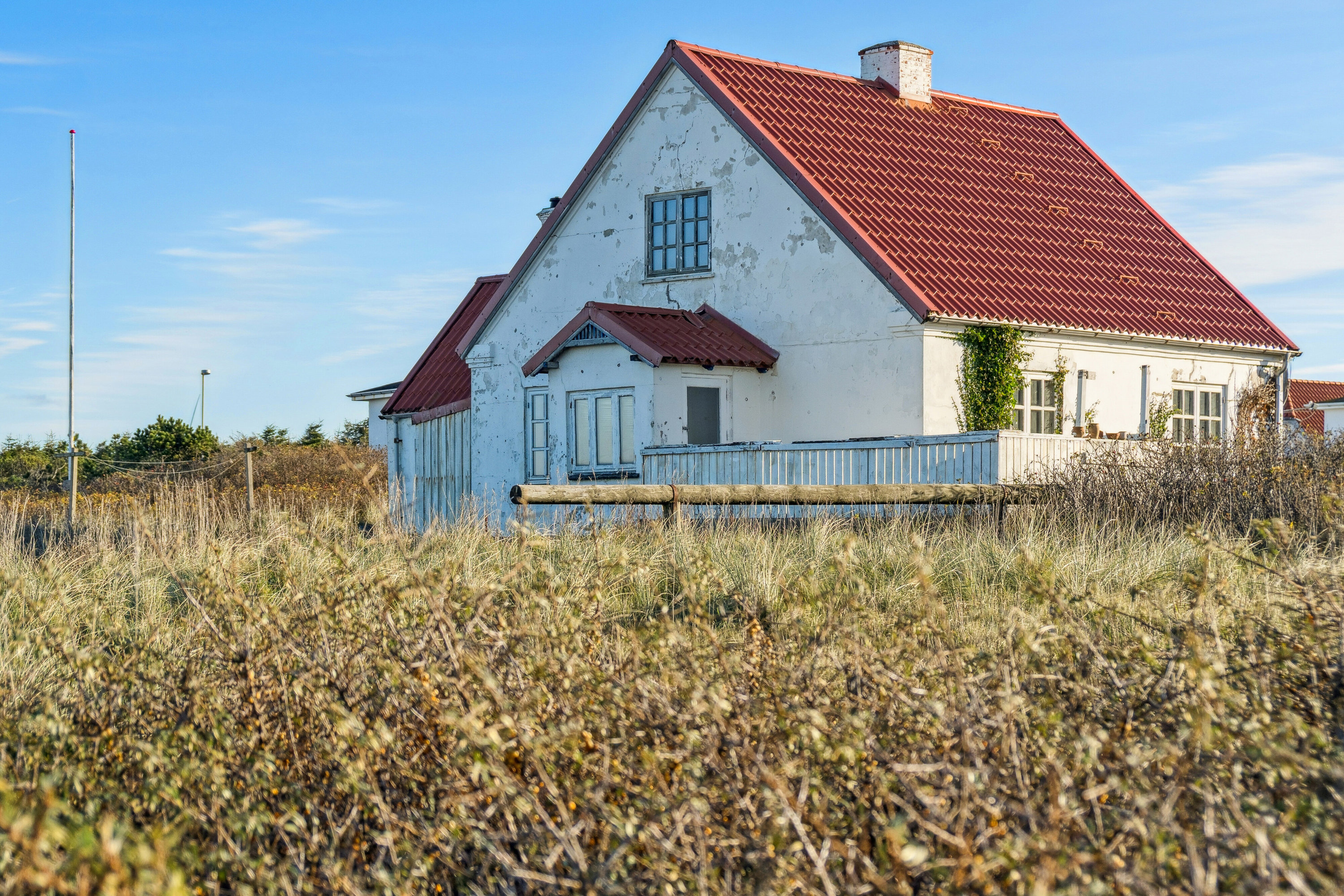 Miniaturebillede 2: set fra haven. Billede af Roshagevej 6, 7730 Hanstholm