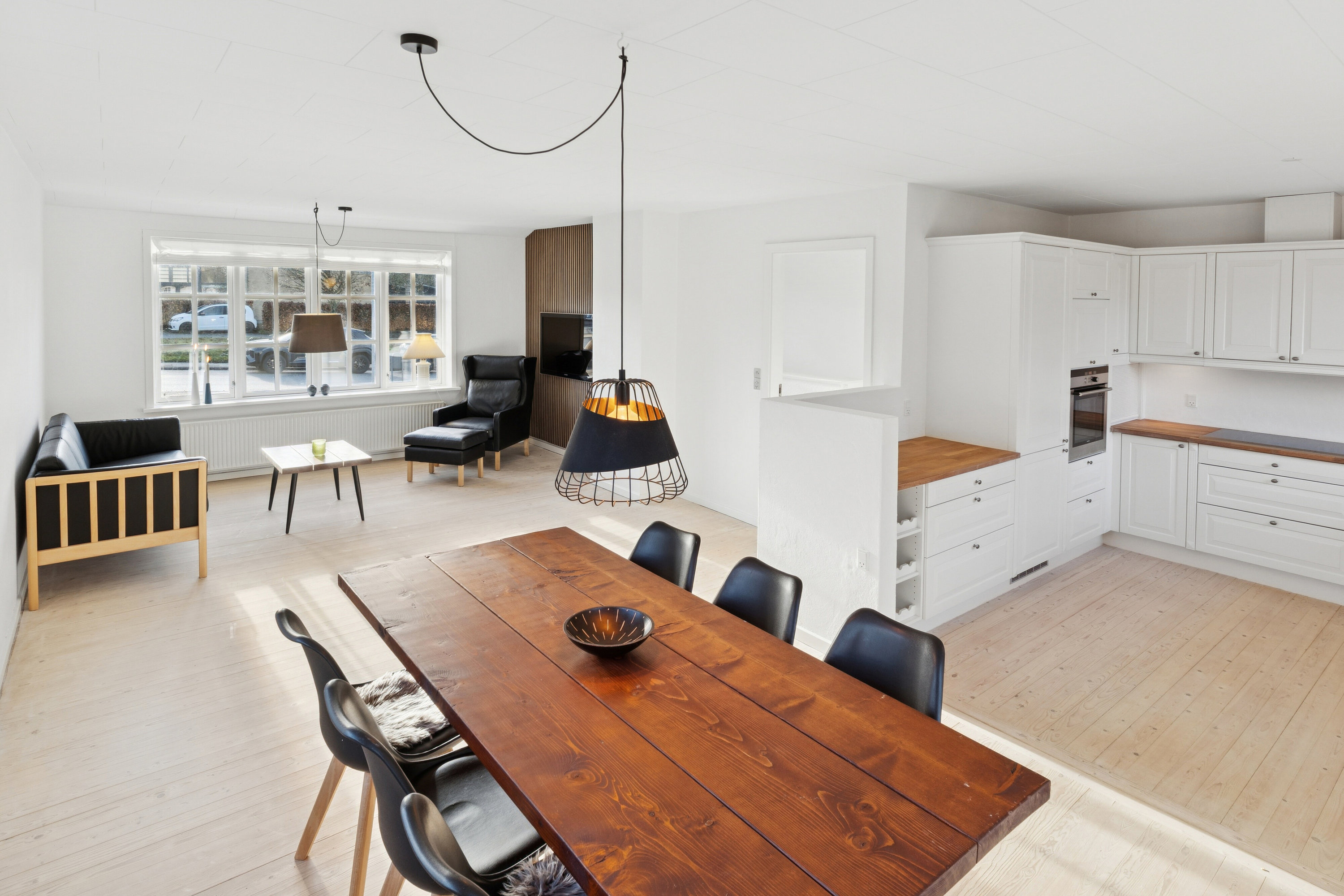 Fremhævet spisestue billede i fuldskærmstilstand. Billede af Elsagervej 34, 9800 Hjørring