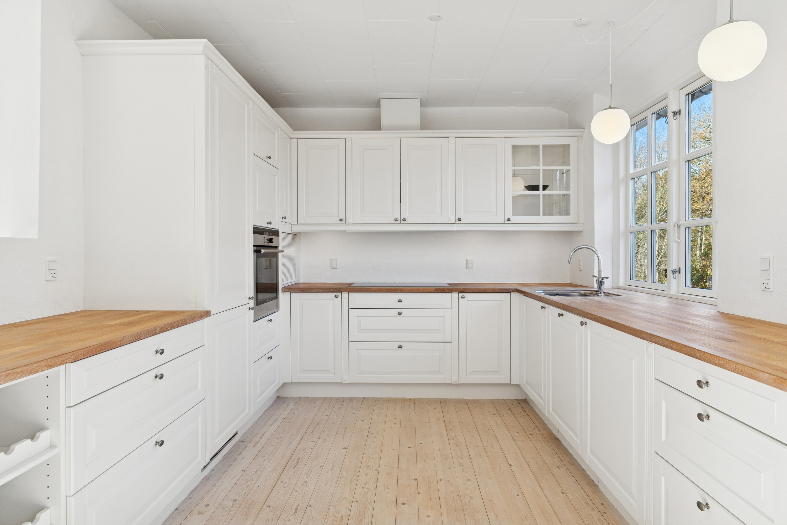 Fremhævet køkken billede i fuldskærmstilstand. Billede af Elsagervej 34, 9800 Hjørring