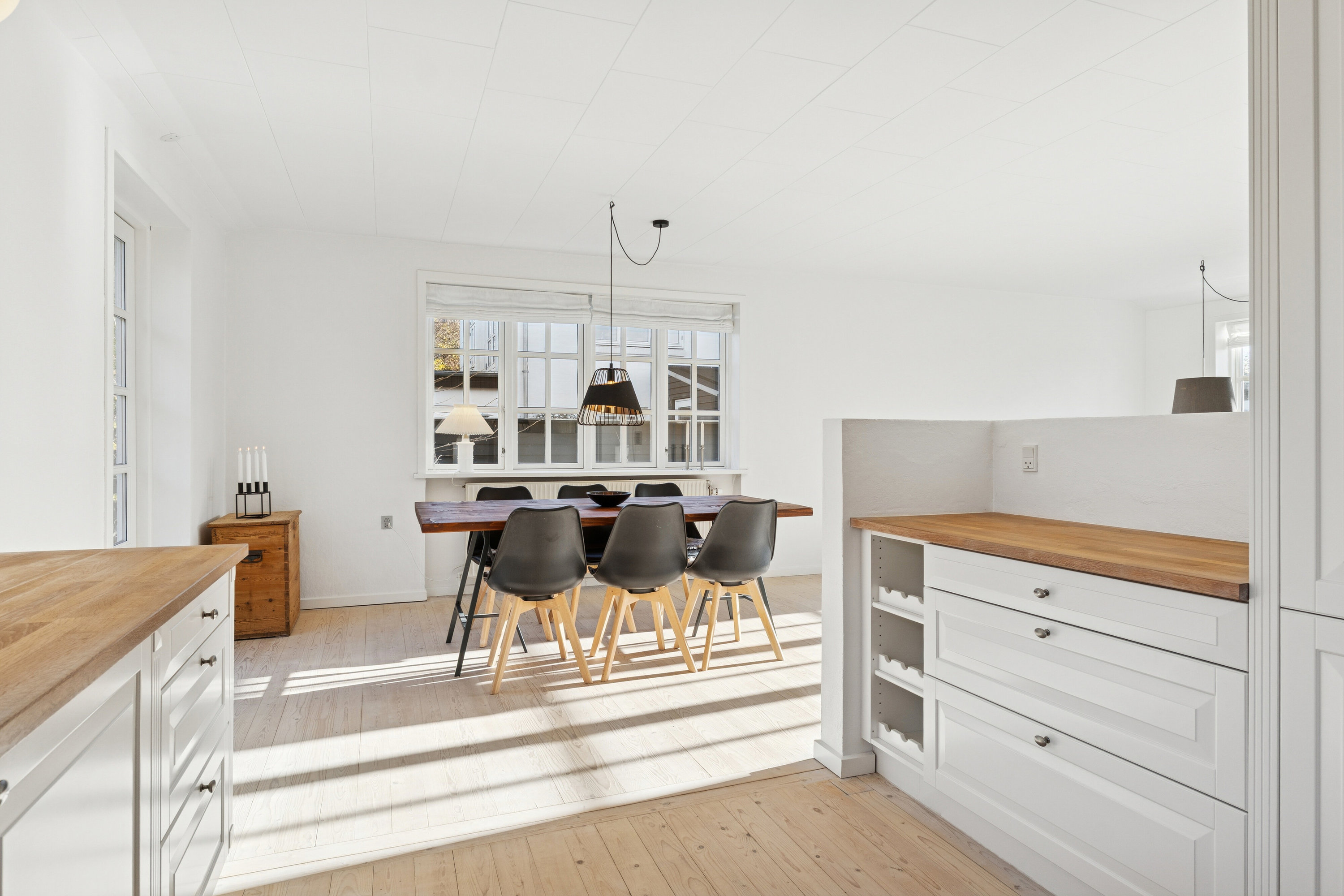 Fremhævet køkken billede i fuldskærmstilstand. Billede af Elsagervej 34, 9800 Hjørring