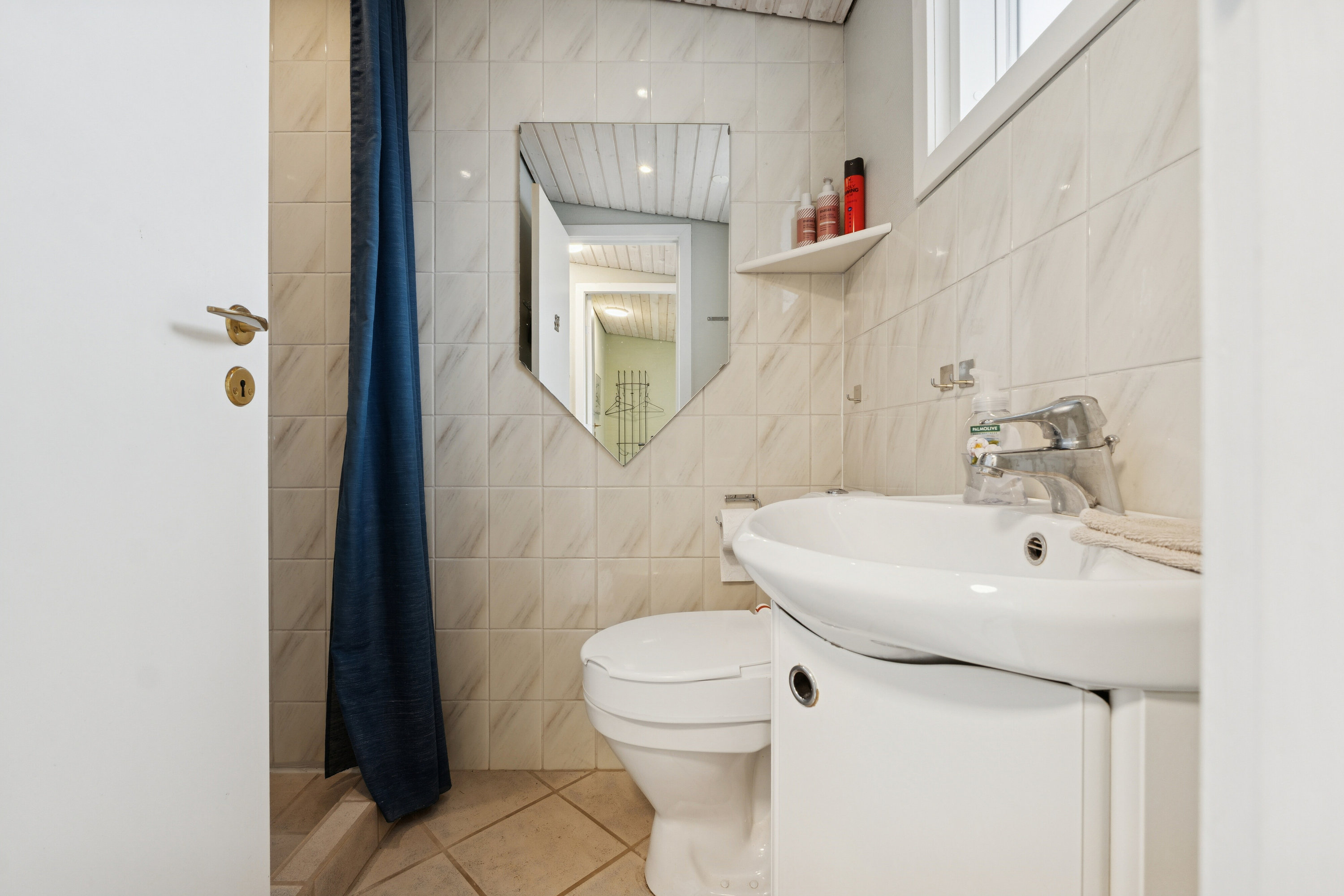 Fremhævet badeværelse billede i fuldskærmstilstand. Billede af Dageløkke Marina 3M, Dageløkke, 5953 Tranekær