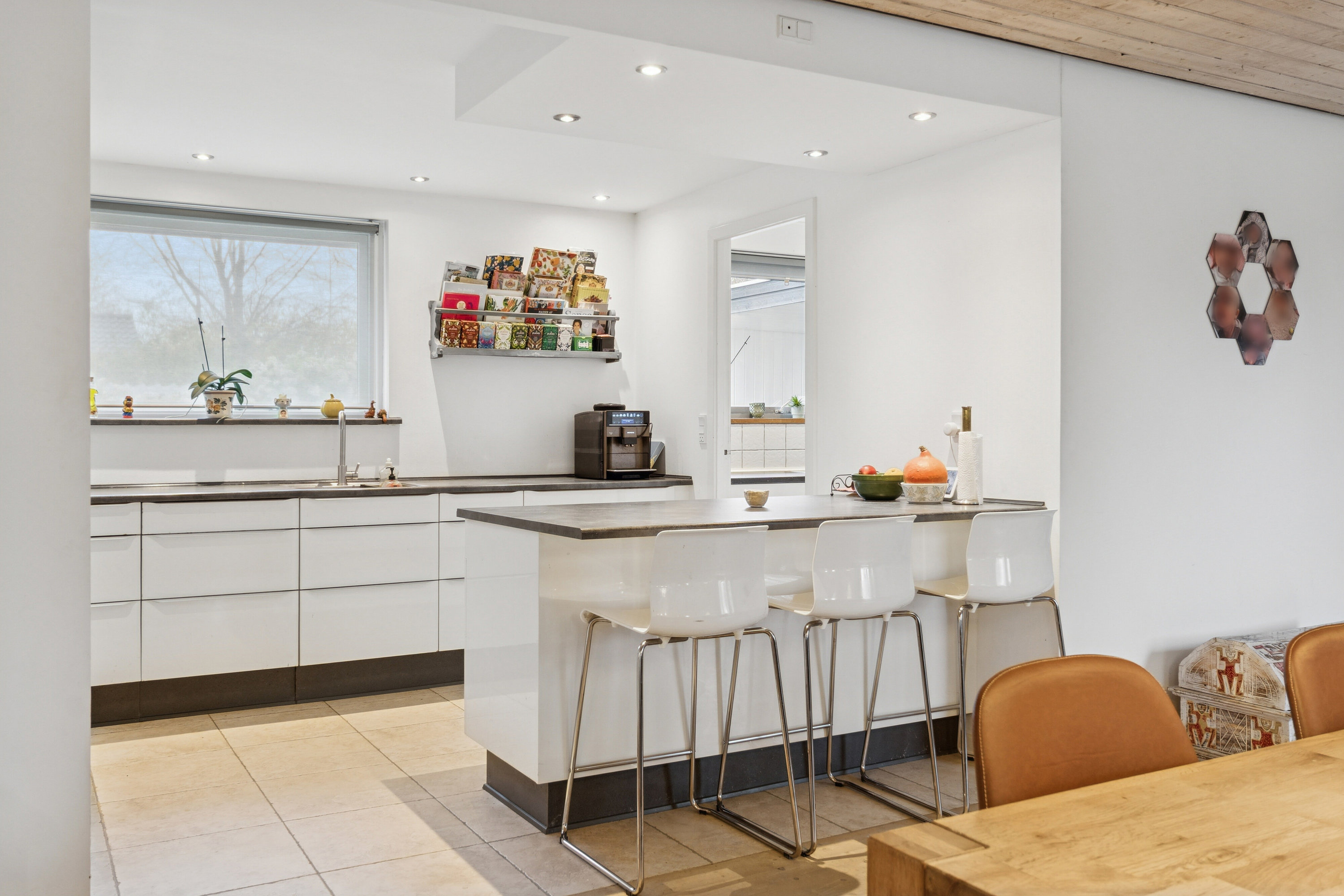 Fremhævet køkken billede i fuldskærmstilstand. Billede af Rådyrløkken 48, Slukefter, 5210 Odense NV