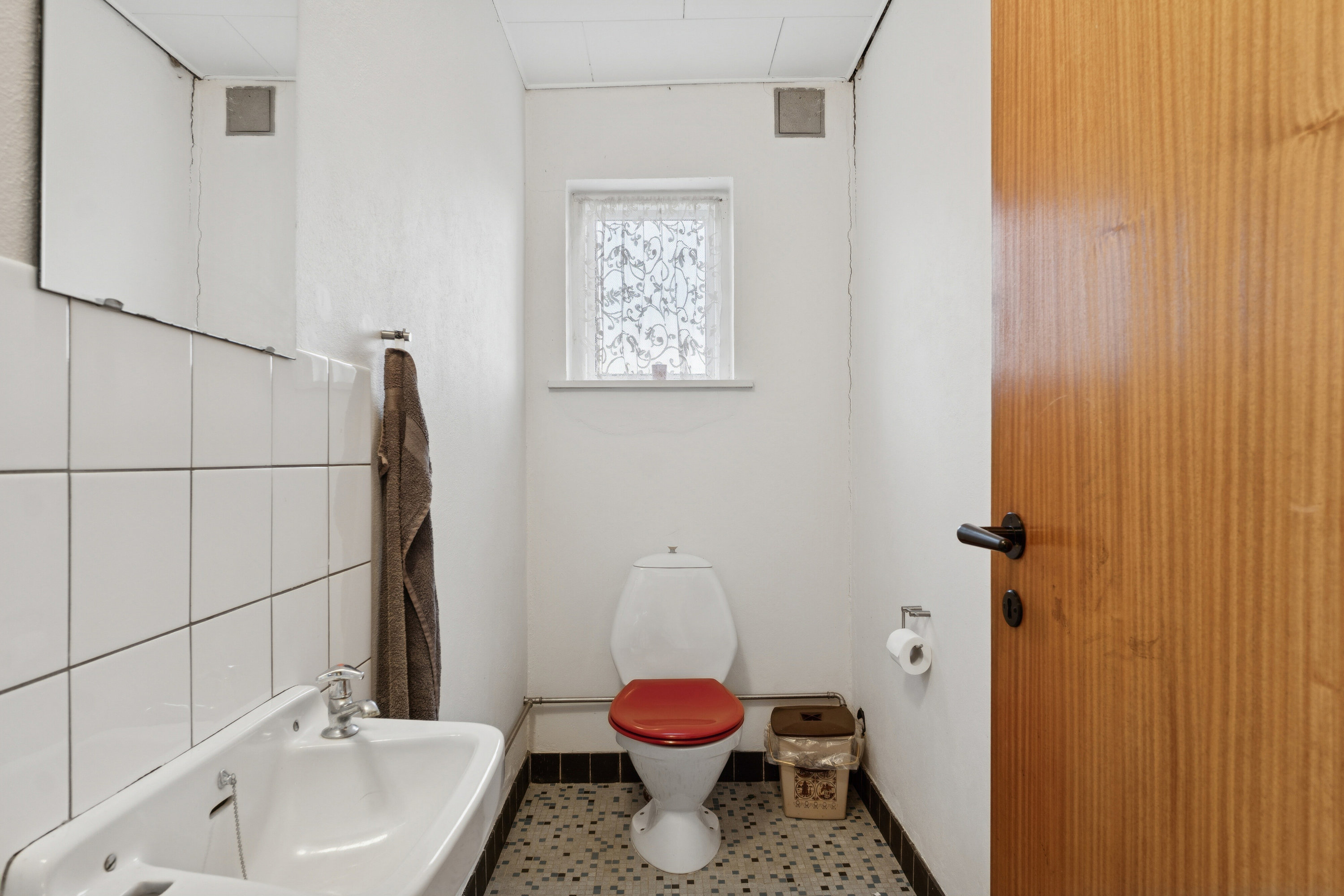 Fremhævet badeværelse billede i fuldskærmstilstand. Billede af Hindbjergvej 32, Hindbjerg, 8620 Kjellerup